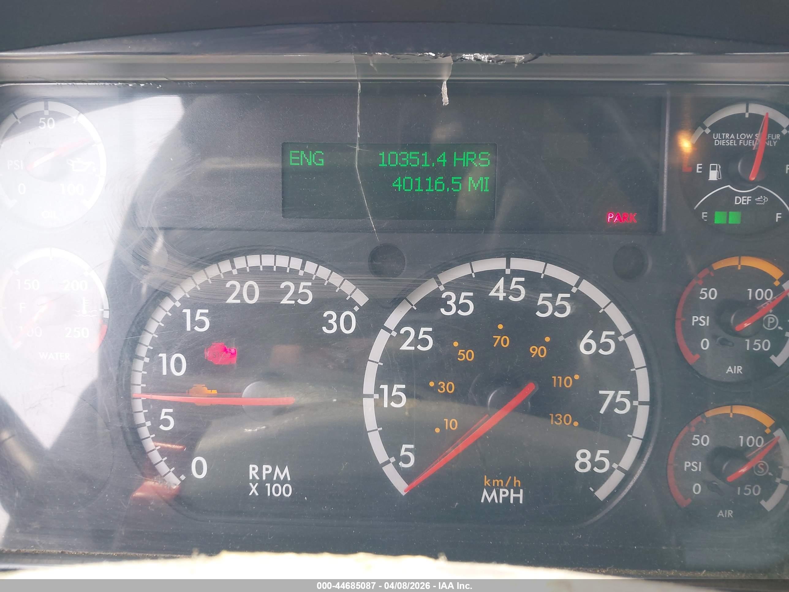 FREIGHTLINER 108SD image 6