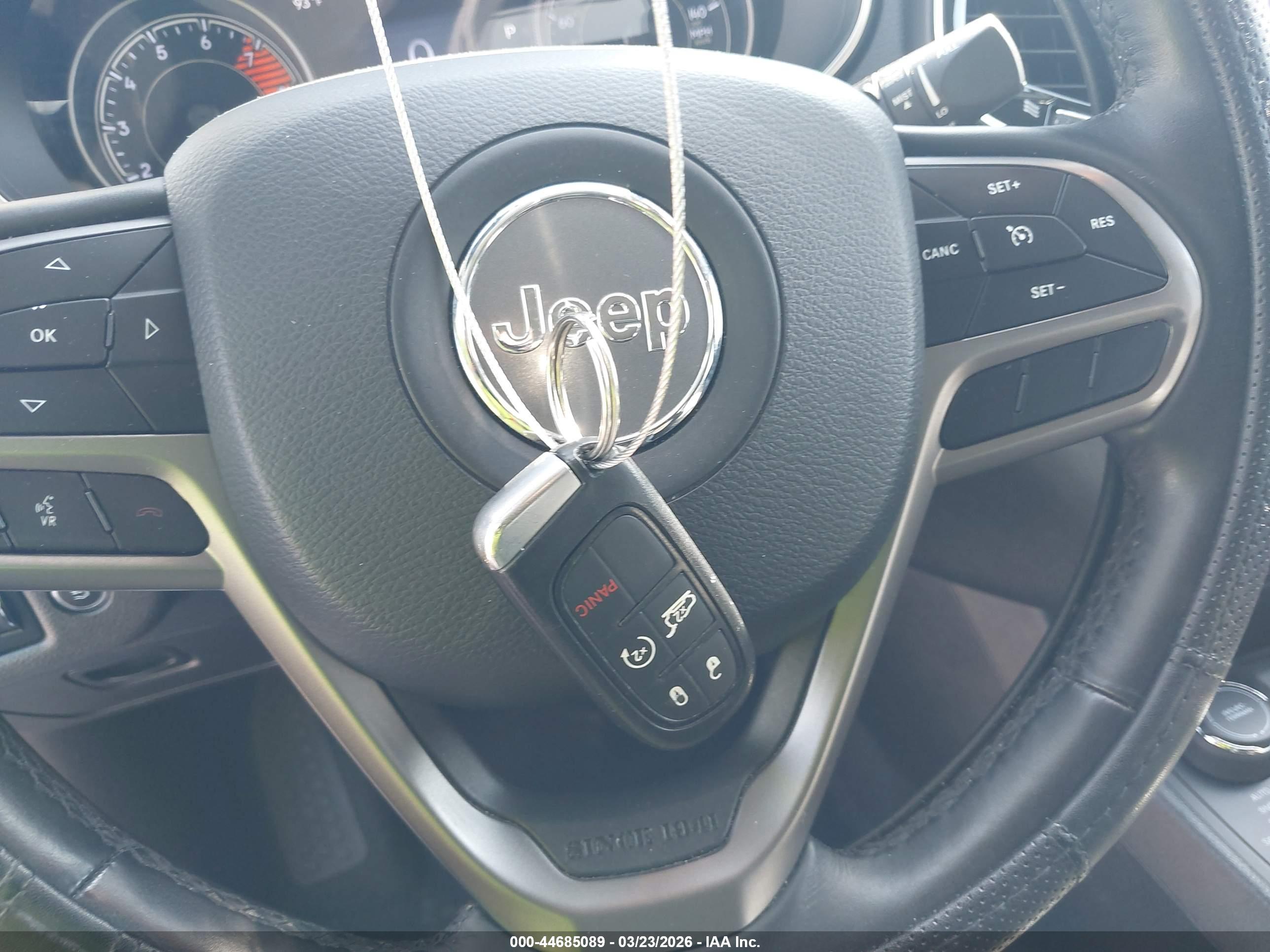 JEEP CHEROKEE image 11