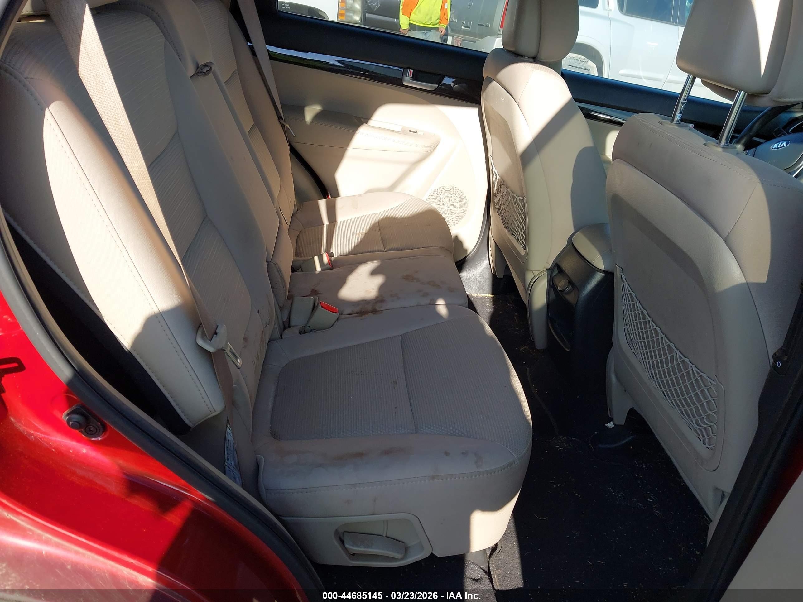 KIA SORENTO image 8