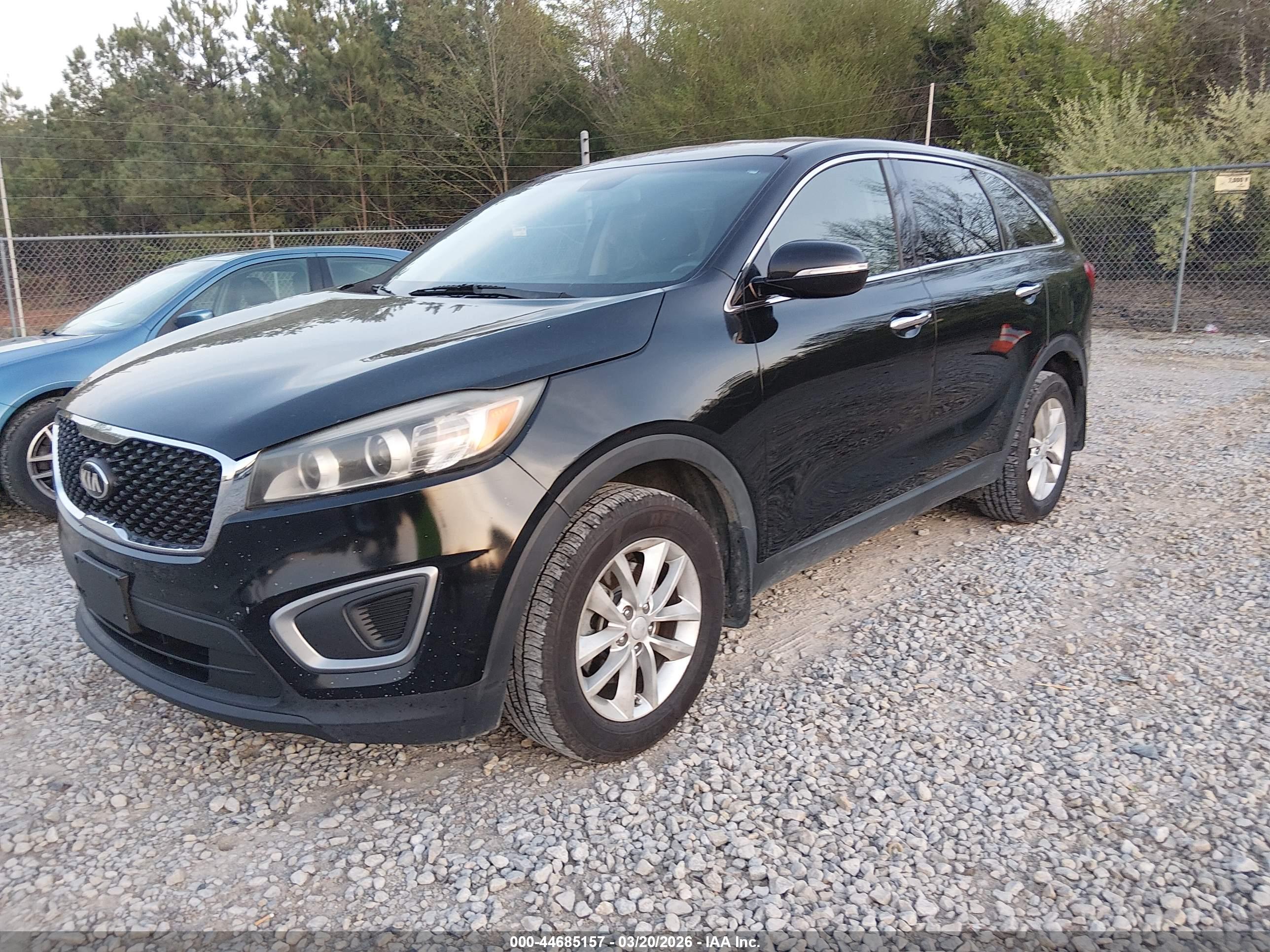 KIA SORENTO image 2