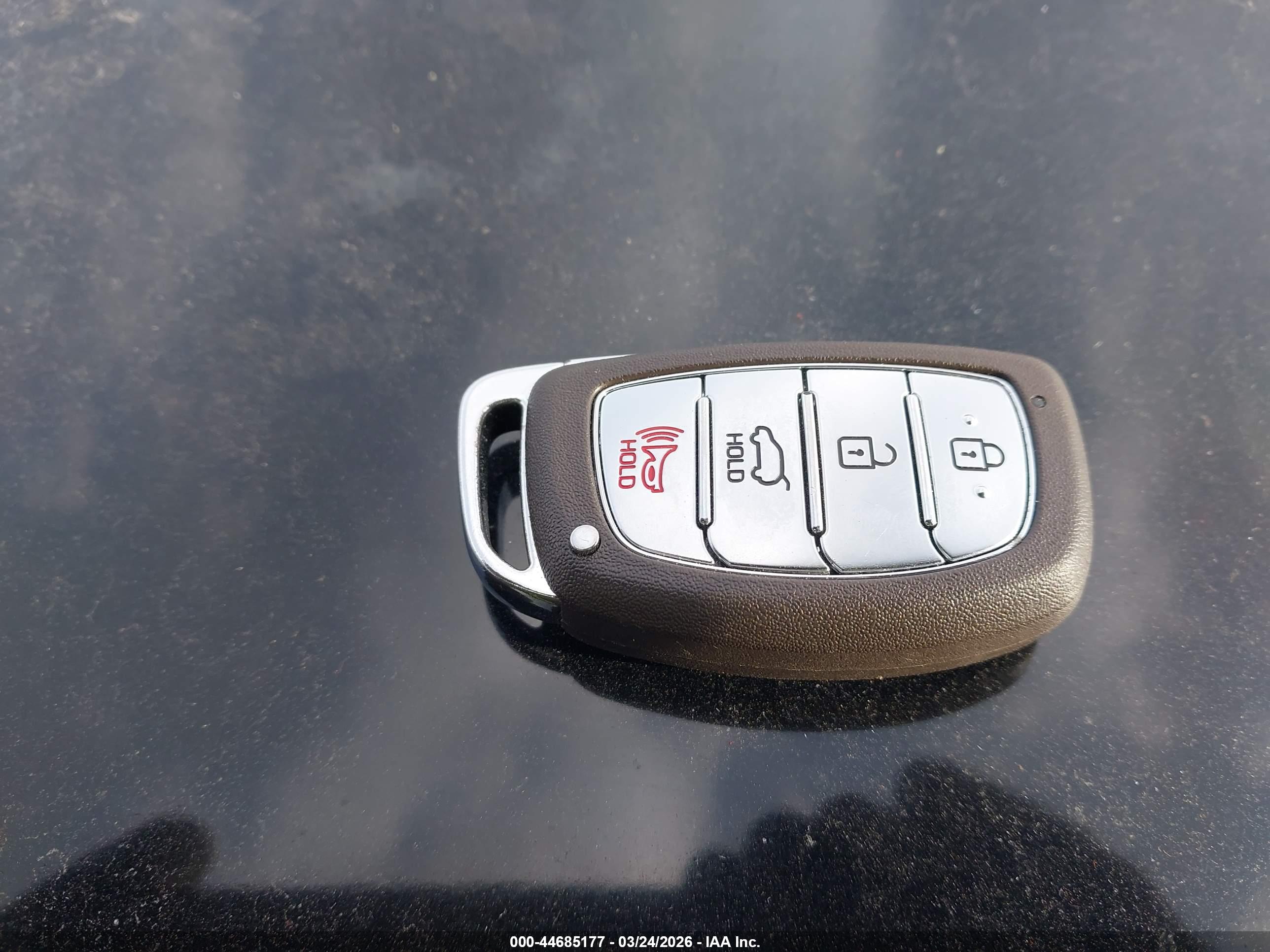 HYUNDAI IONIQ image 11