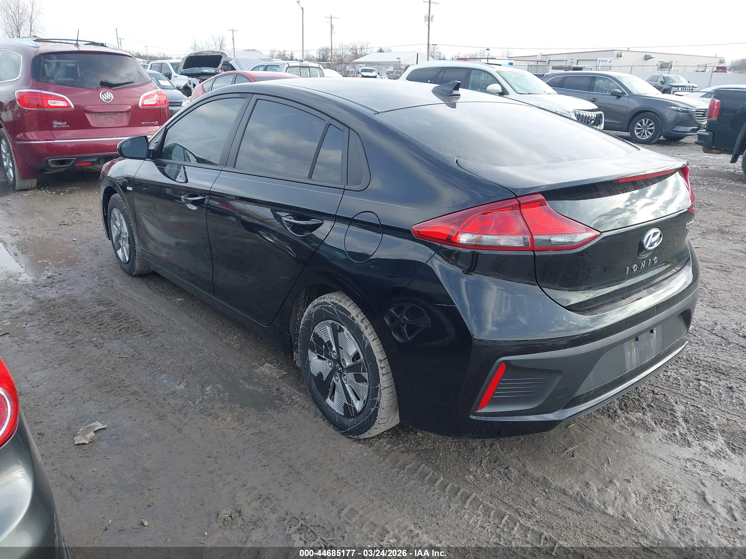 HYUNDAI IONIQ image 3