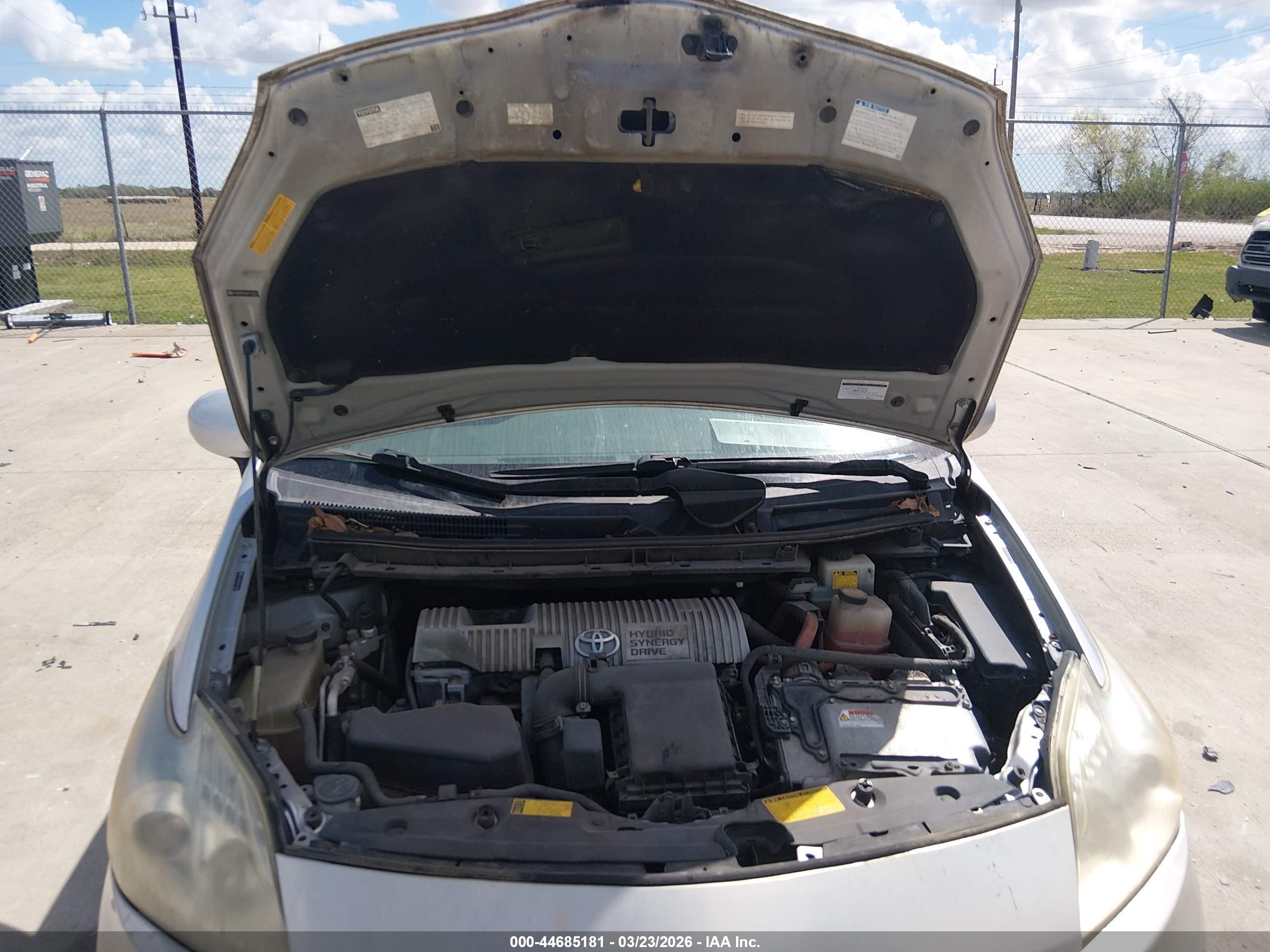 TOYOTA PRIUS image 10