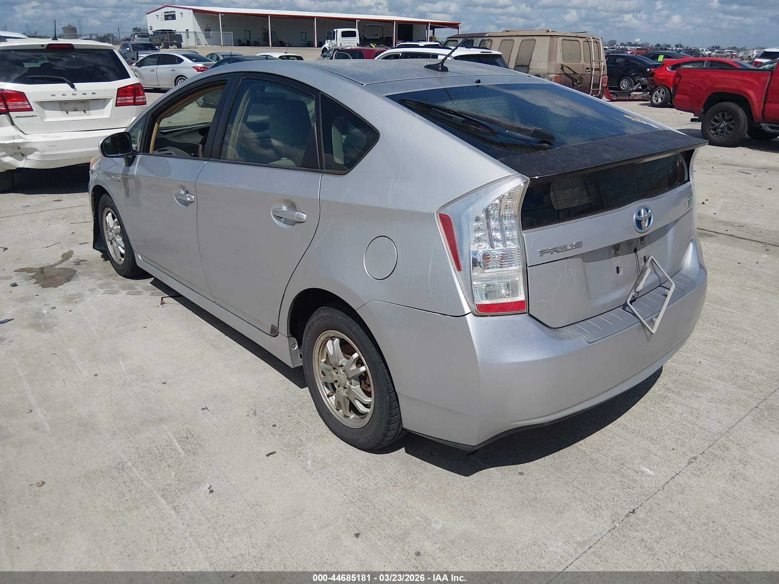 TOYOTA PRIUS image 3
