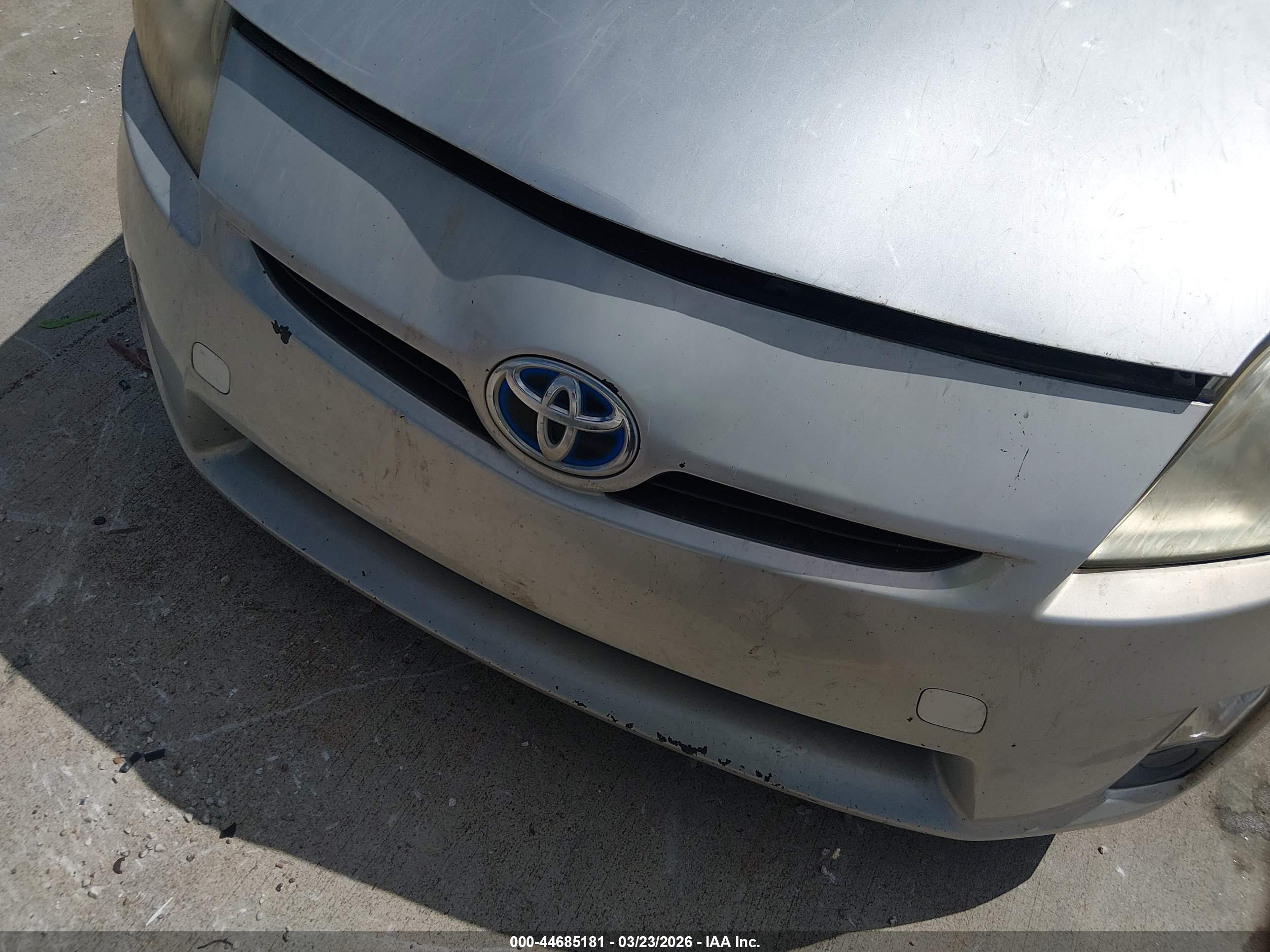 TOYOTA PRIUS image 6