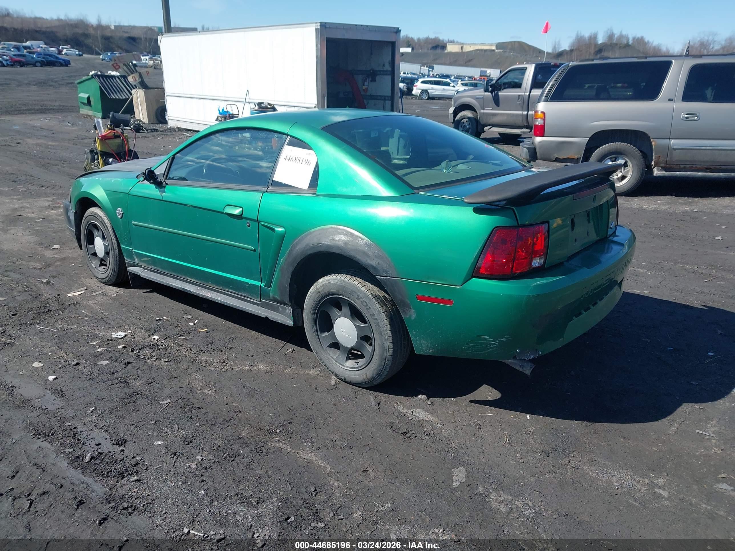 FORD MUSTANG image 3