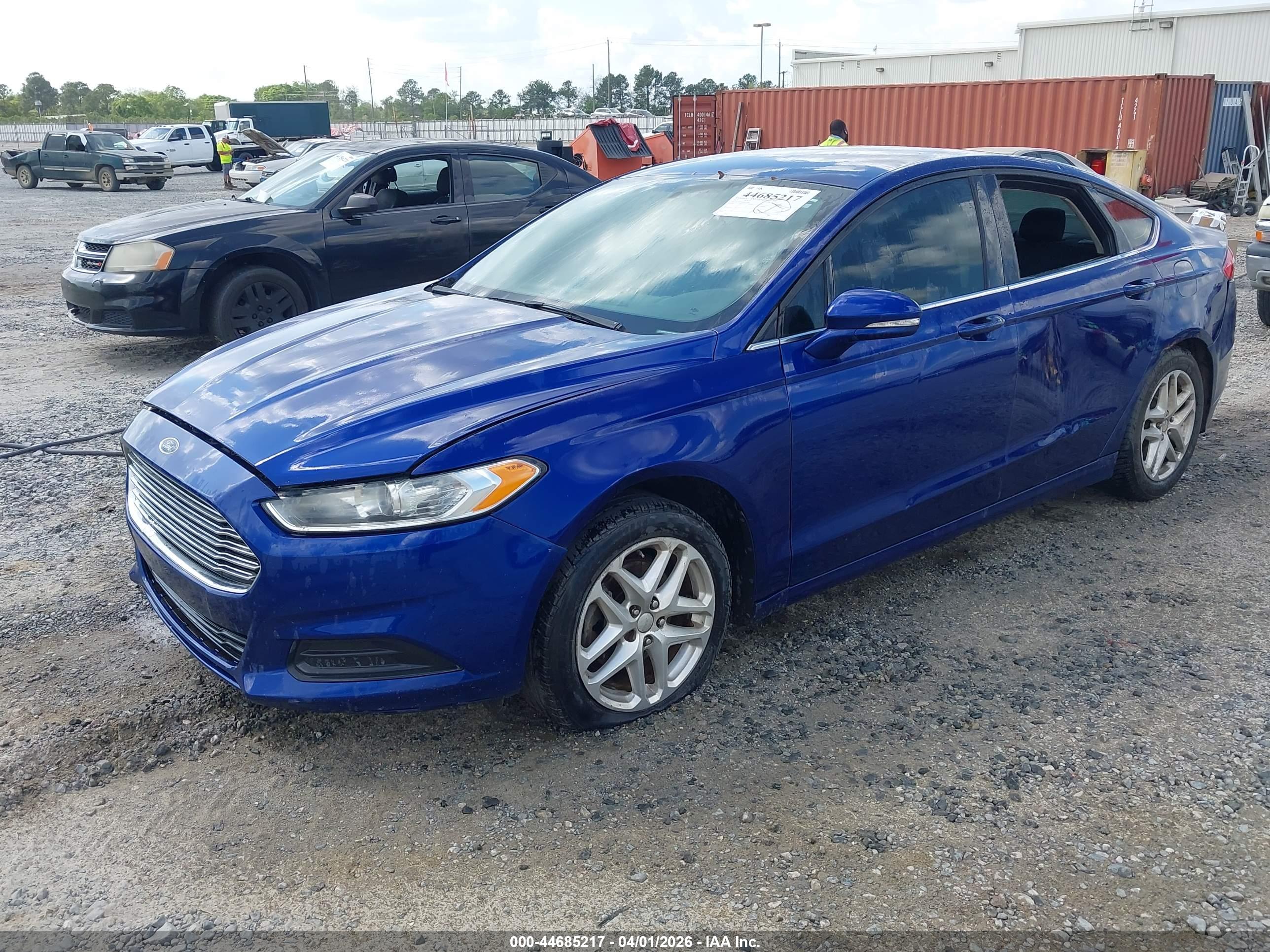 FORD FUSION image 2
