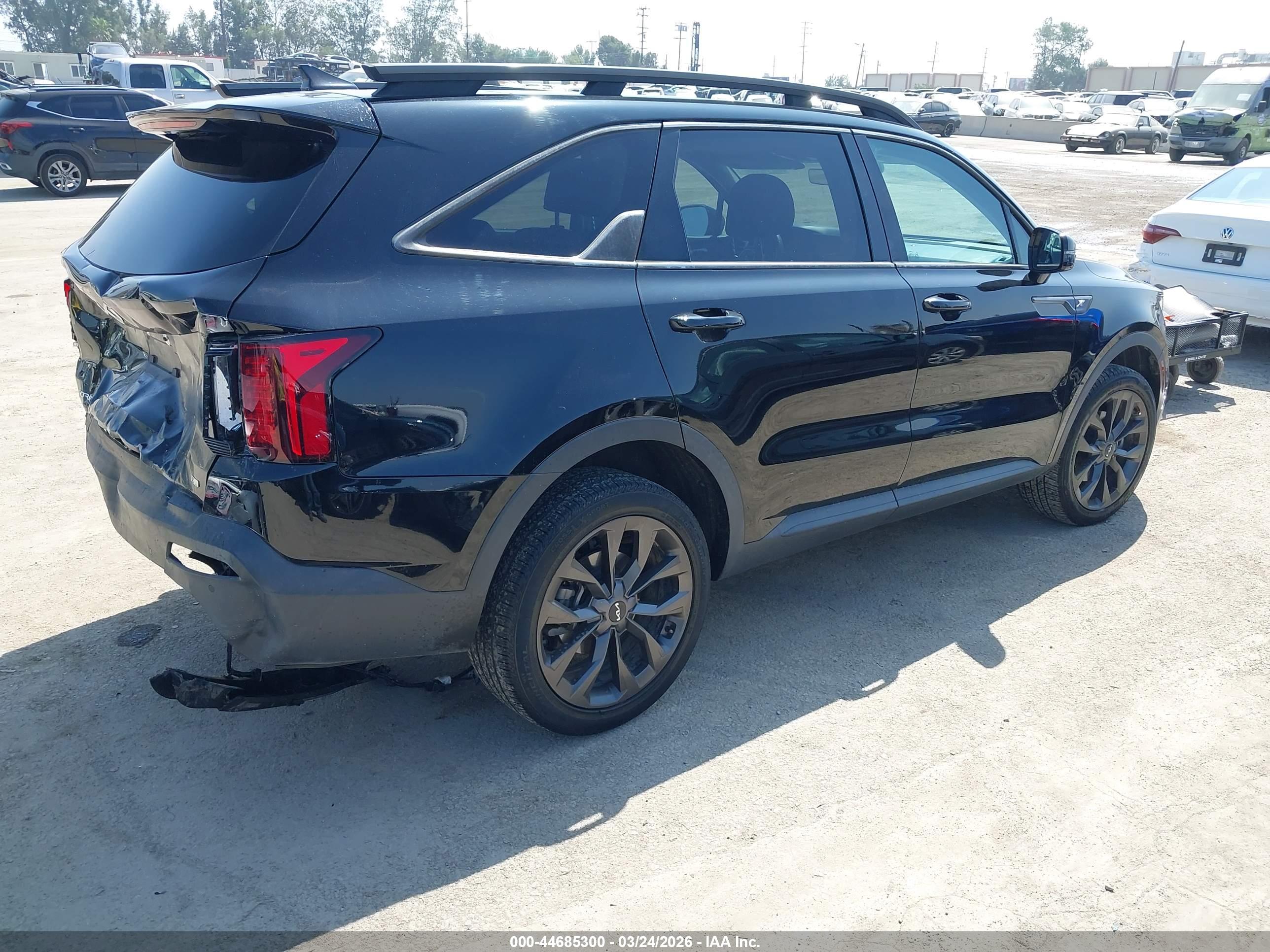 KIA SORENTO image 4
