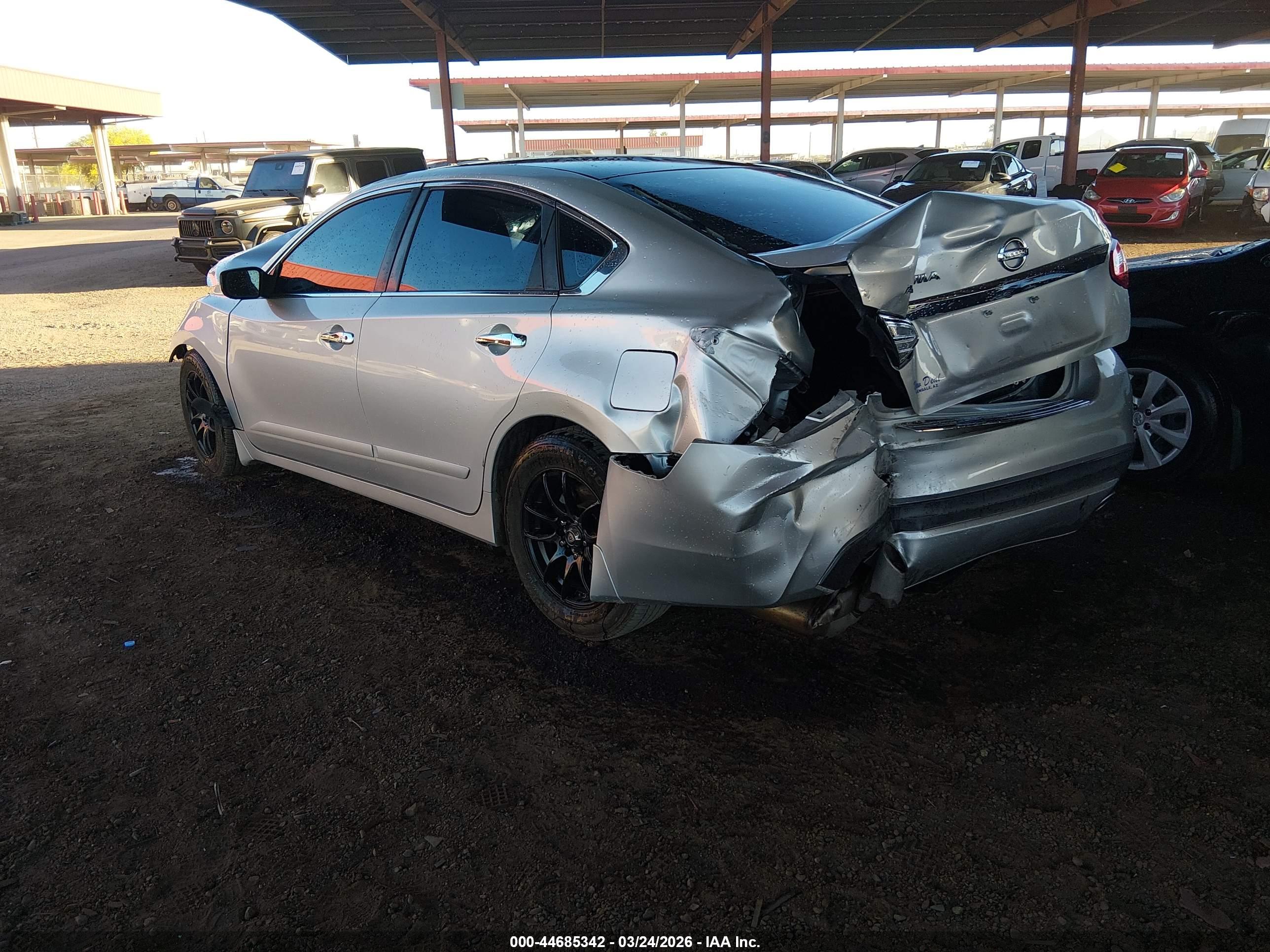 NISSAN ALTIMA image 3
