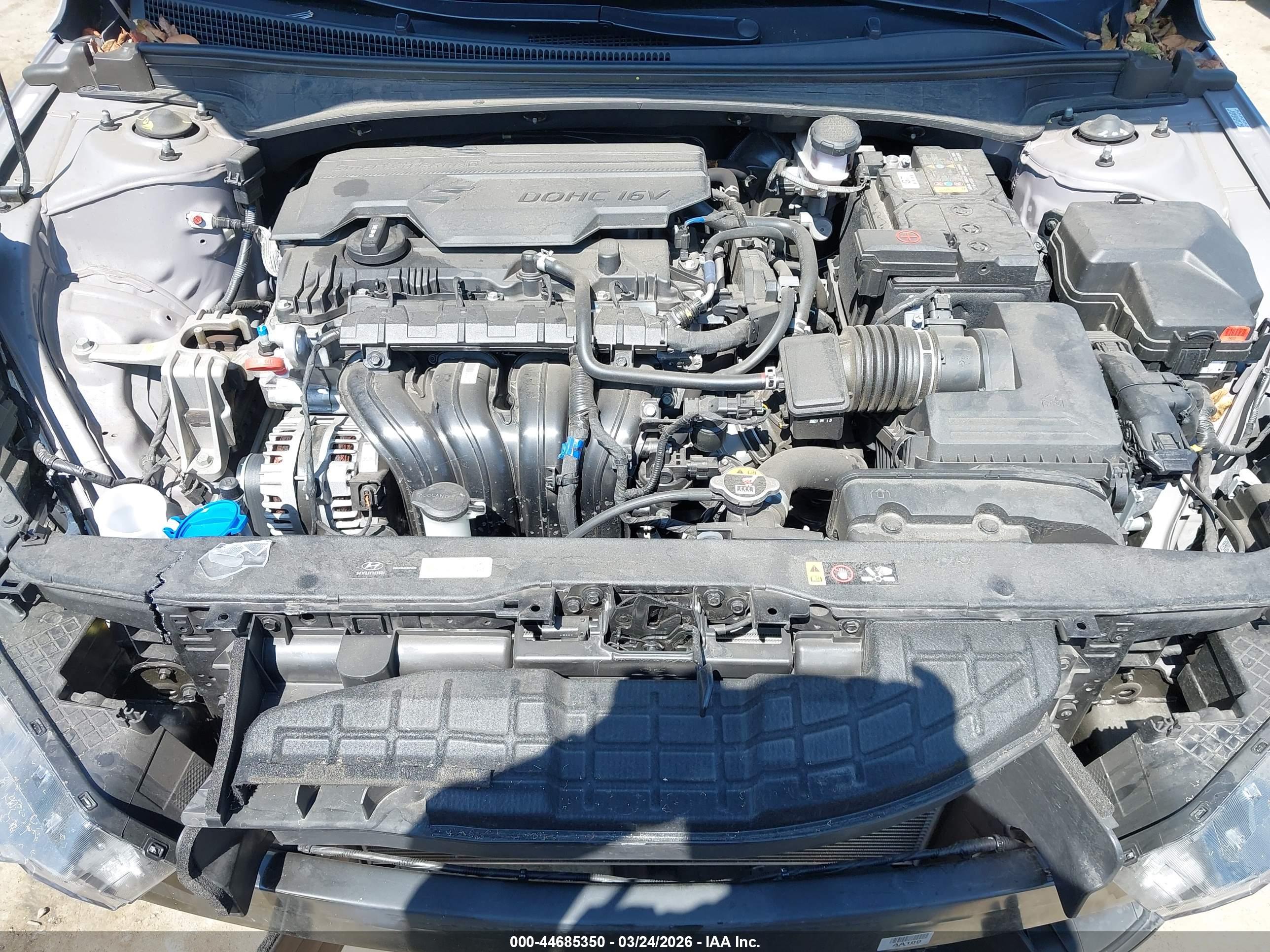 HYUNDAI ELANTRA image 10