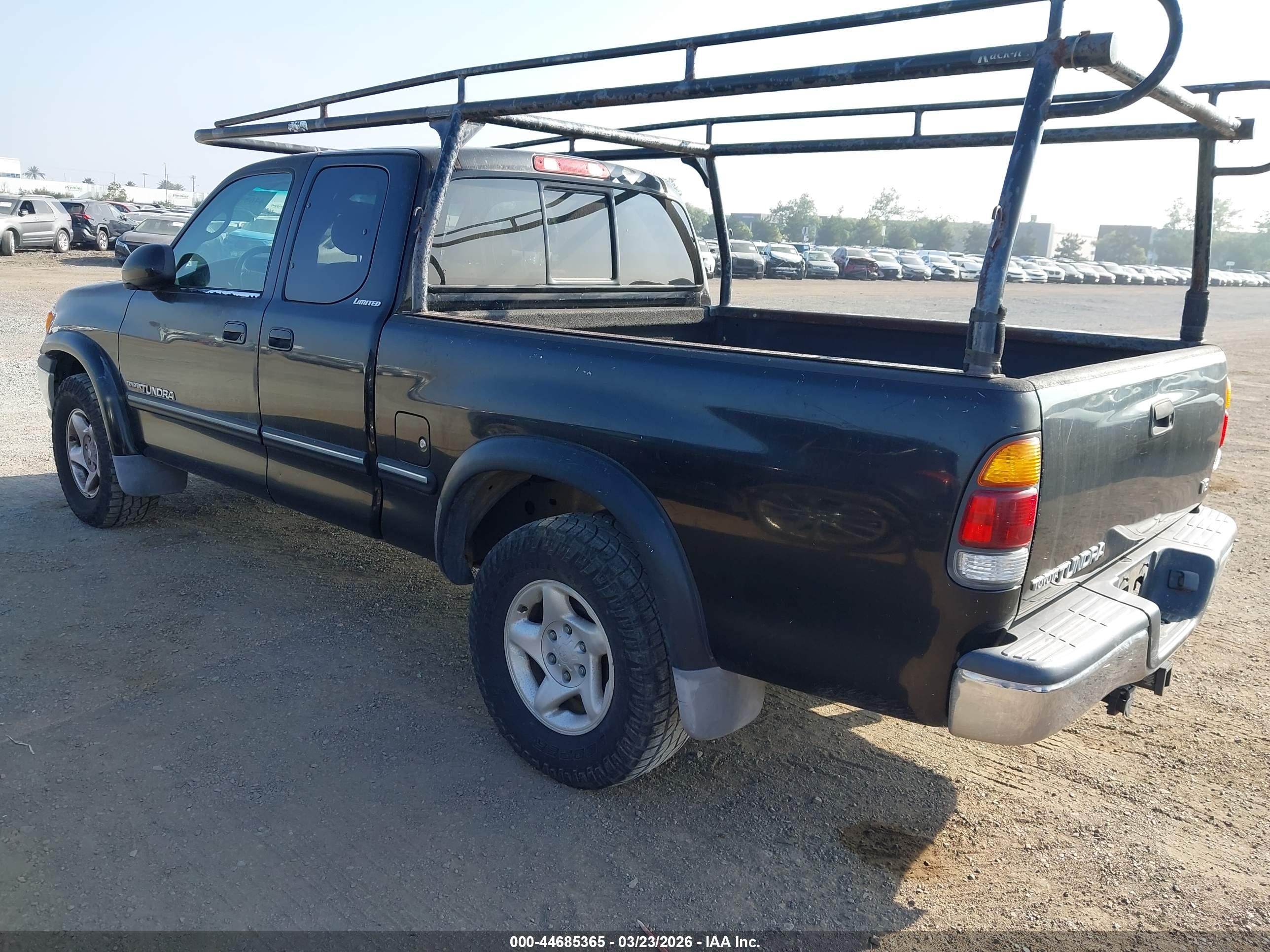 TOYOTA TUNDRA image 3
