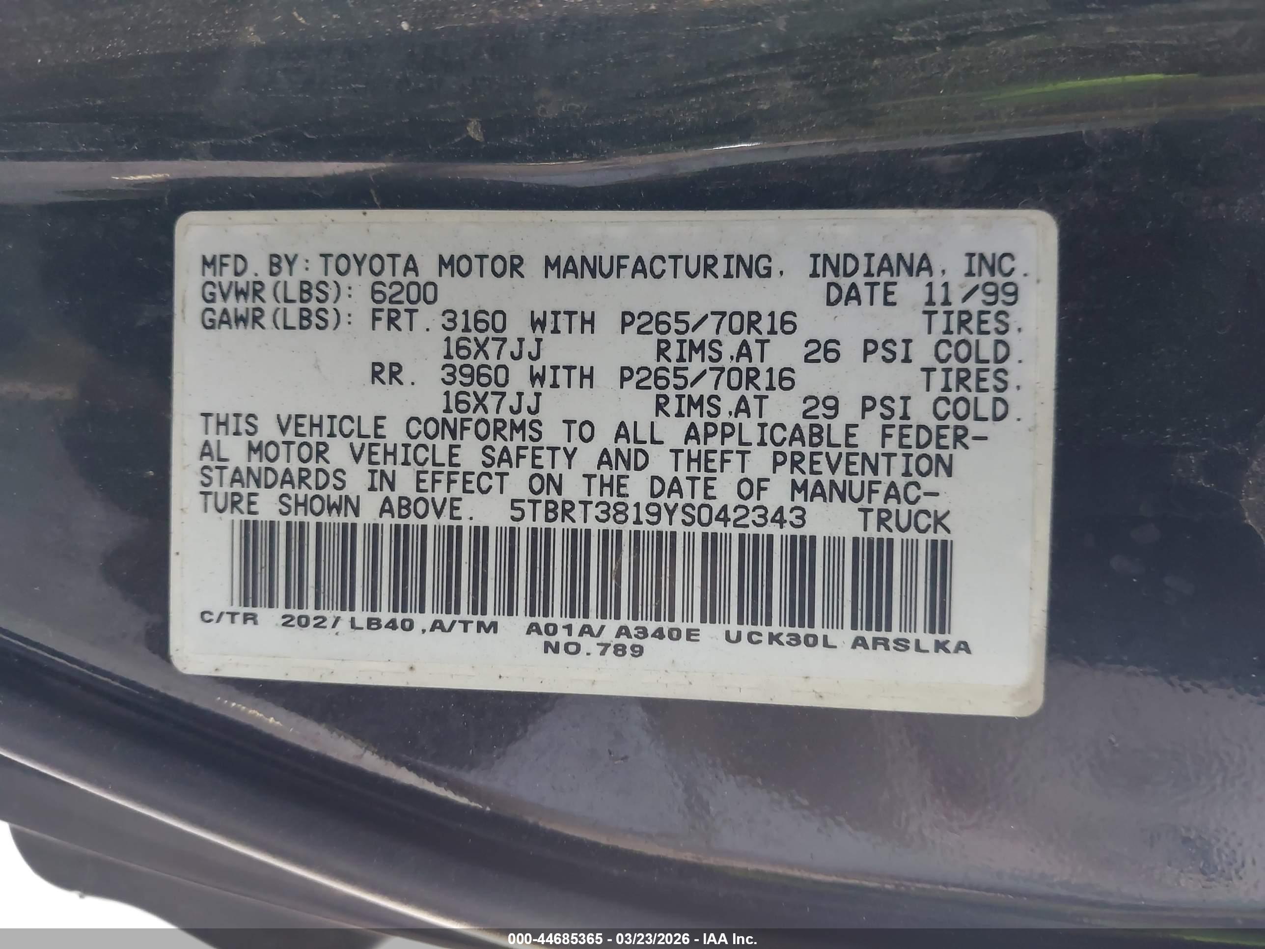 TOYOTA TUNDRA image 9