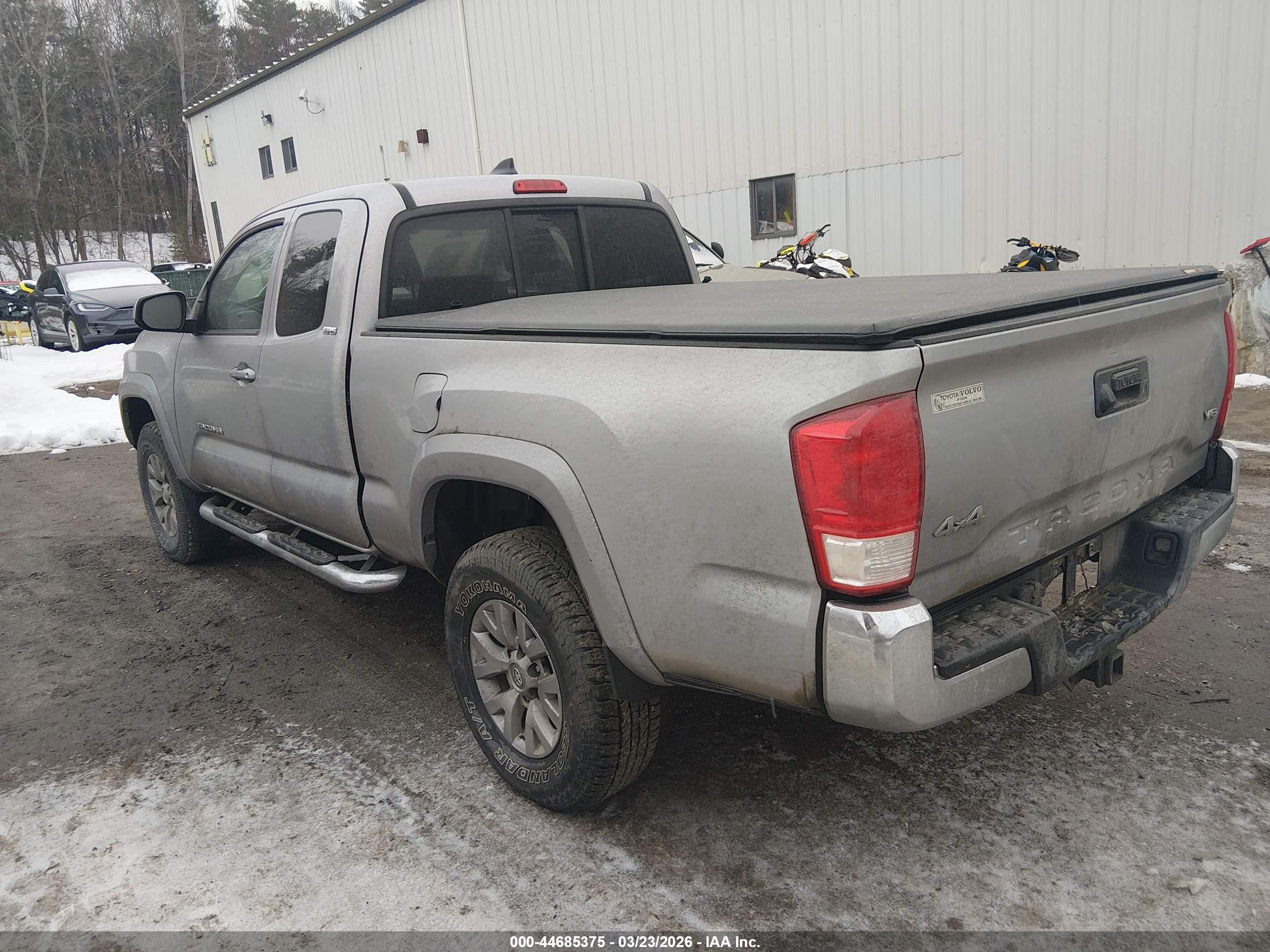 TOYOTA TACOMA image 3