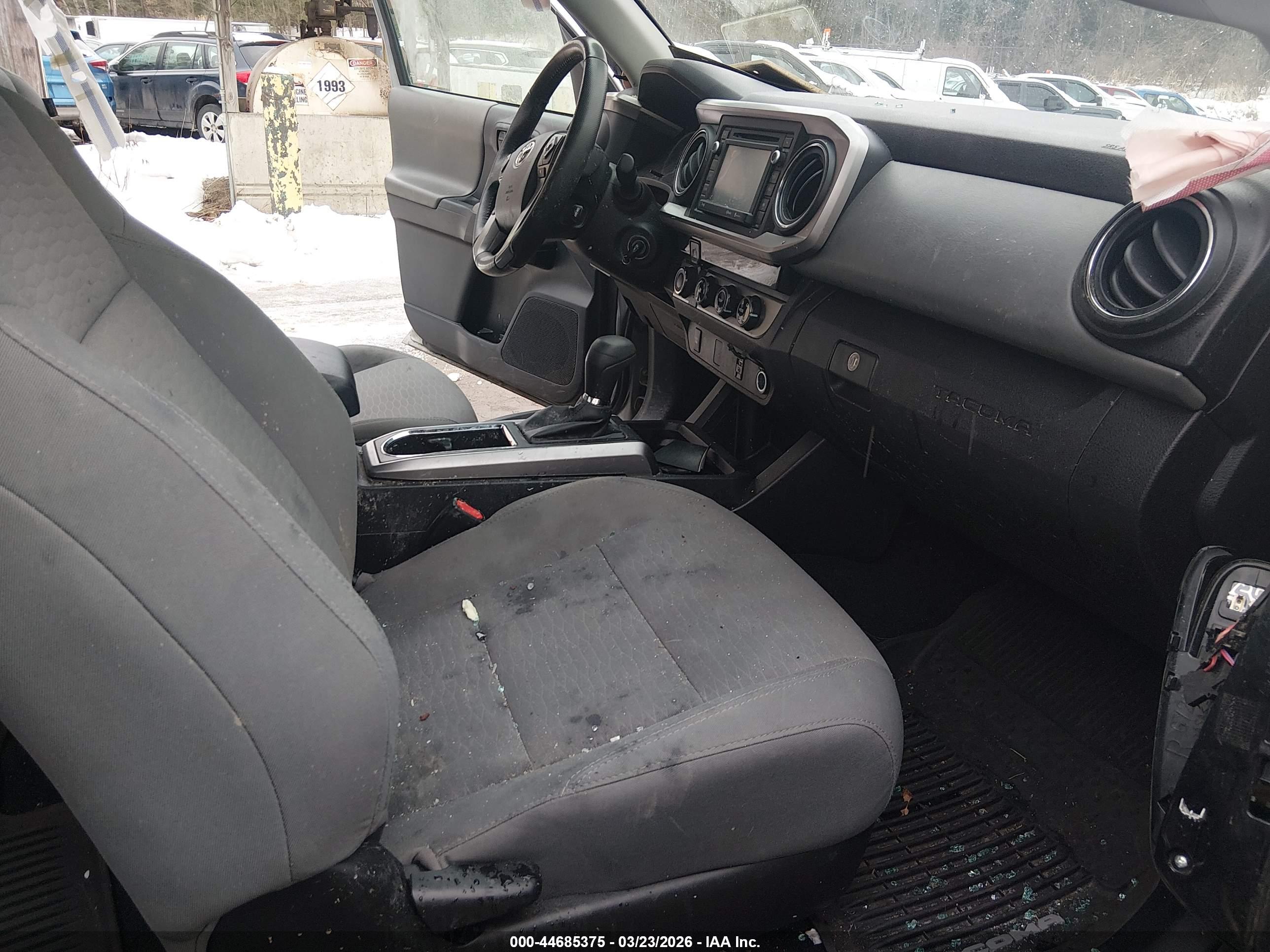 TOYOTA TACOMA image 5