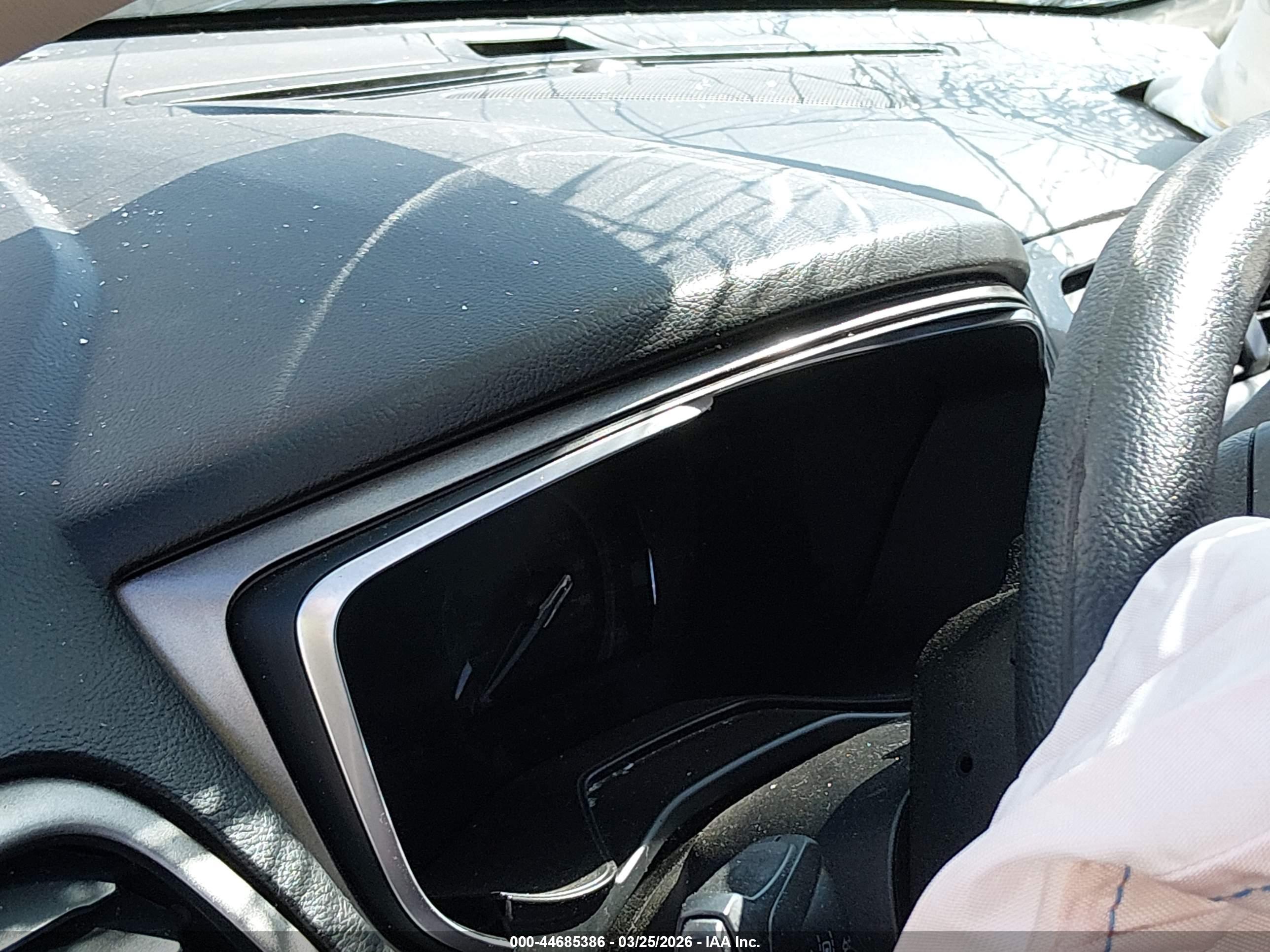 FORD FUSION image 7
