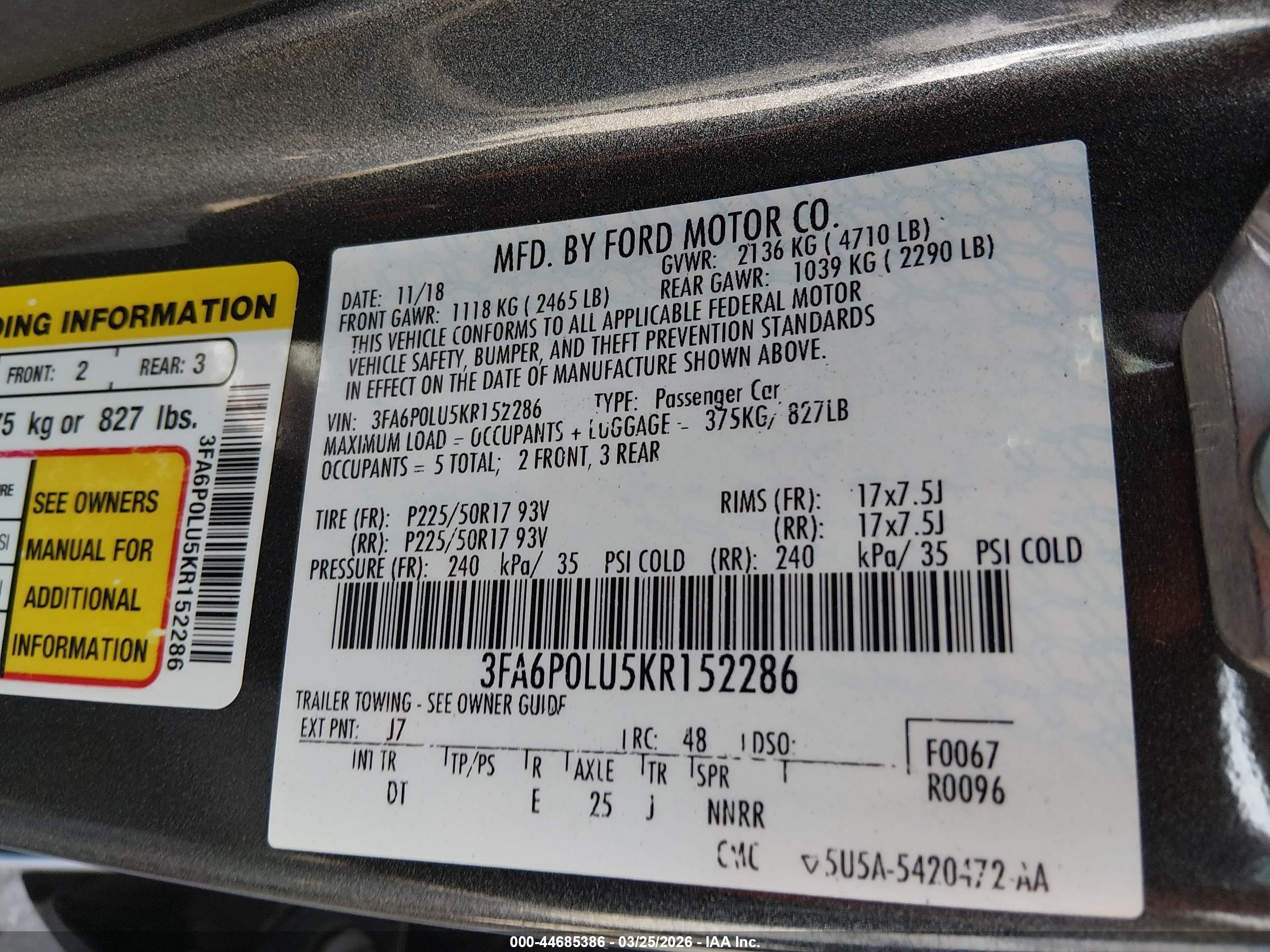 FORD FUSION image 9