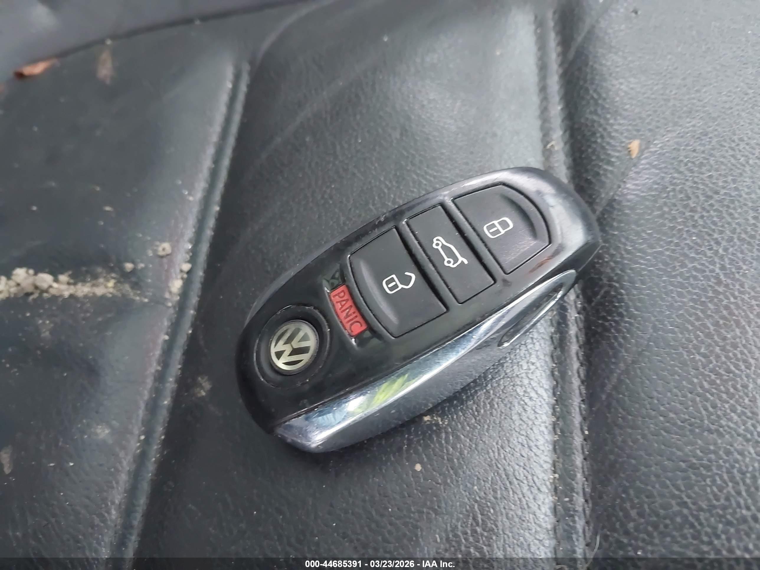 VOLKSWAGEN TOUAREG image 11