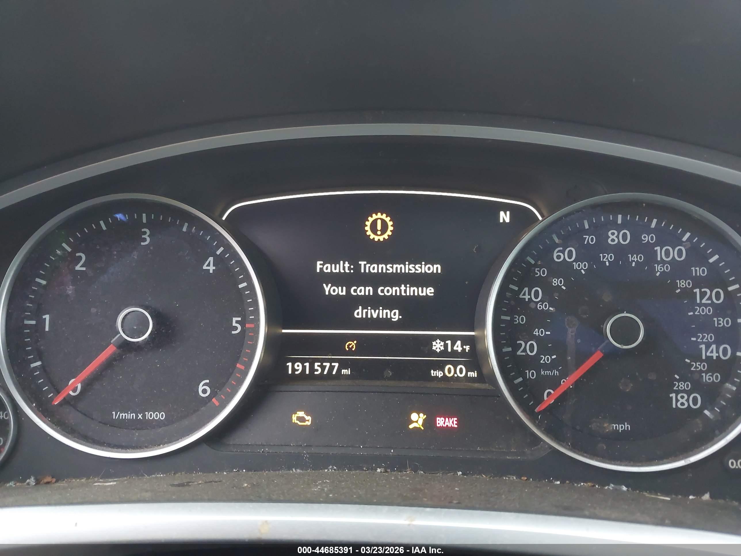 VOLKSWAGEN TOUAREG image 7