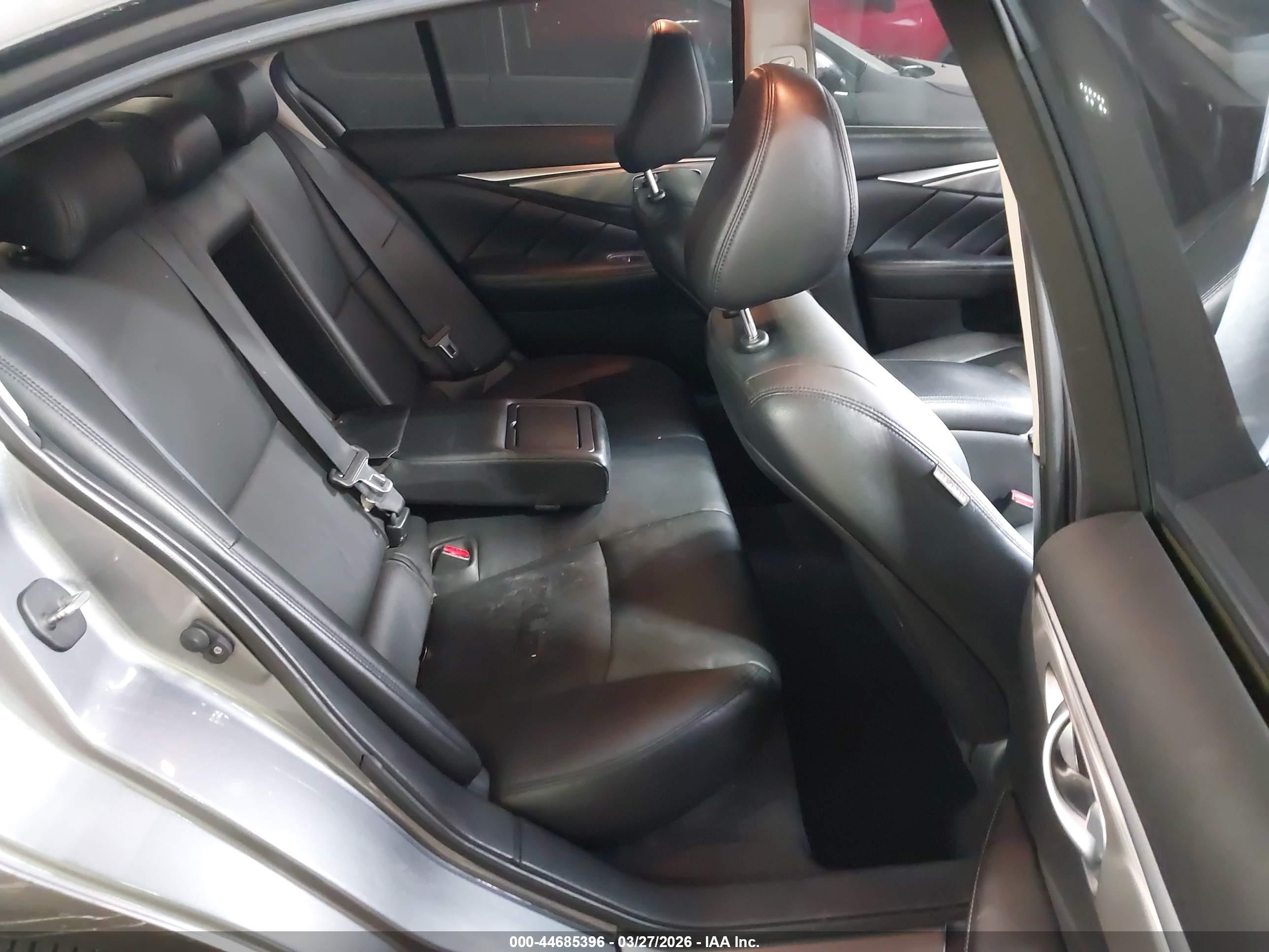 INFINITI Q50 image 8