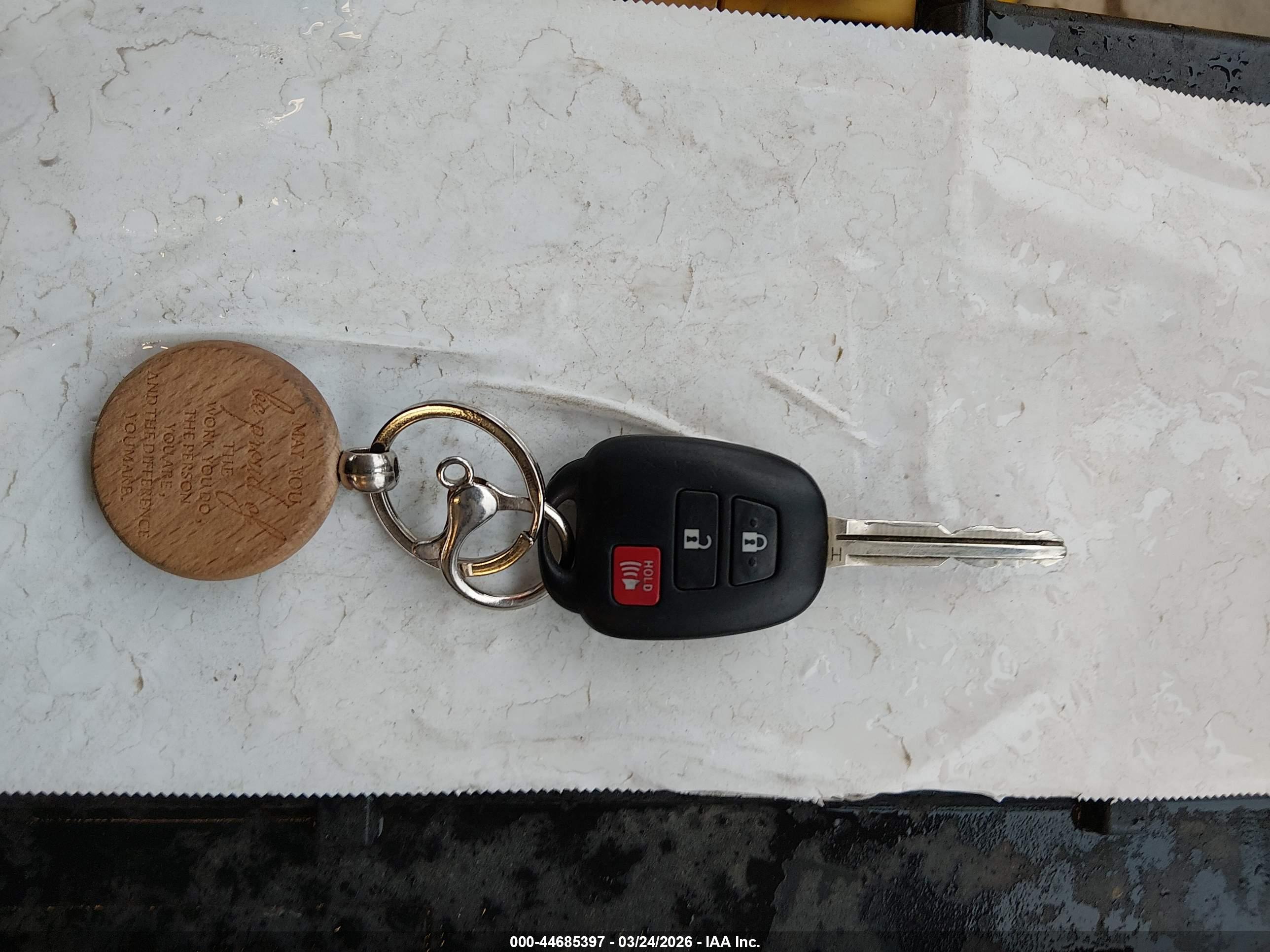 TOYOTA RAV4 image 11