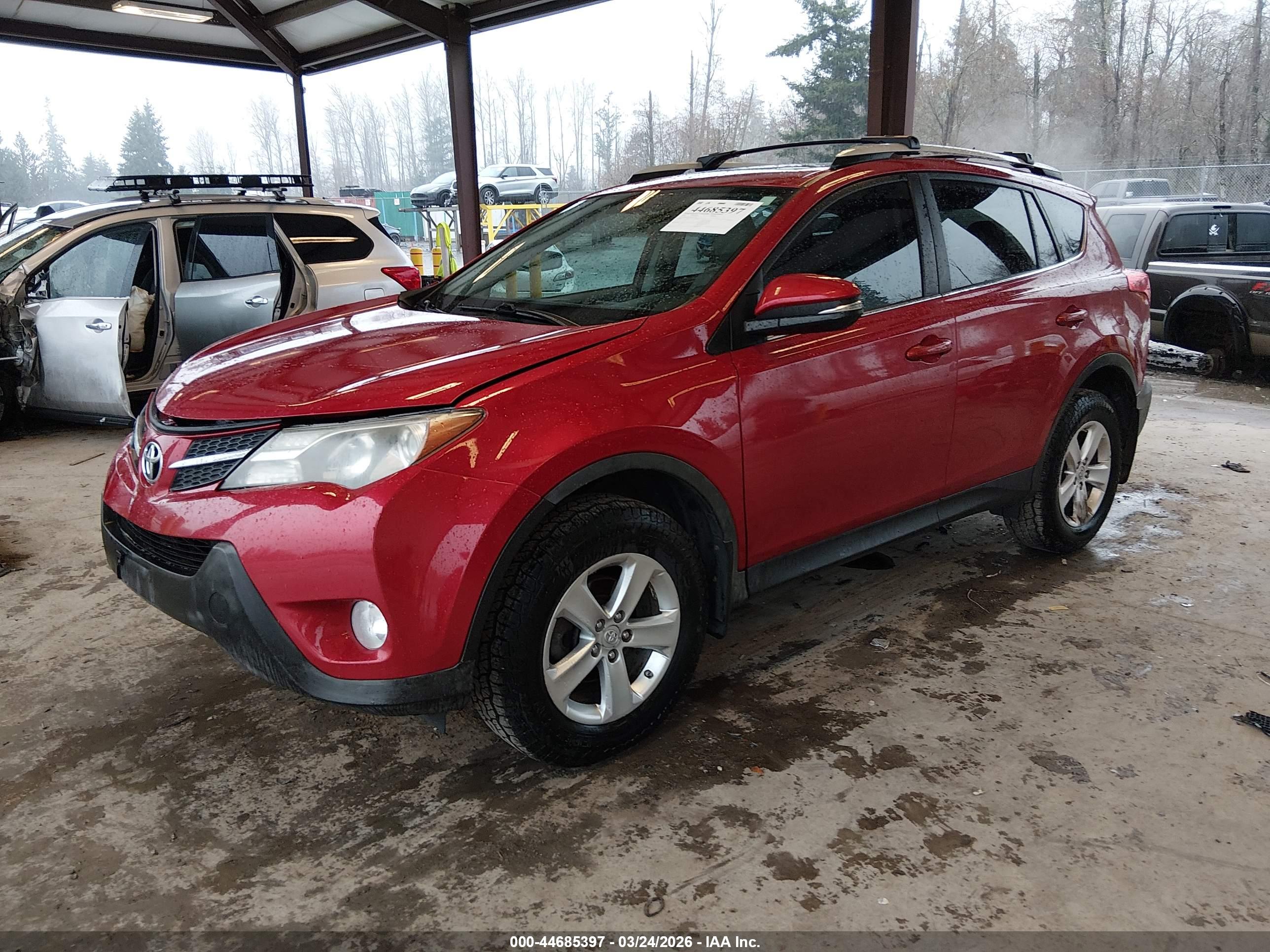 TOYOTA RAV4 image 2