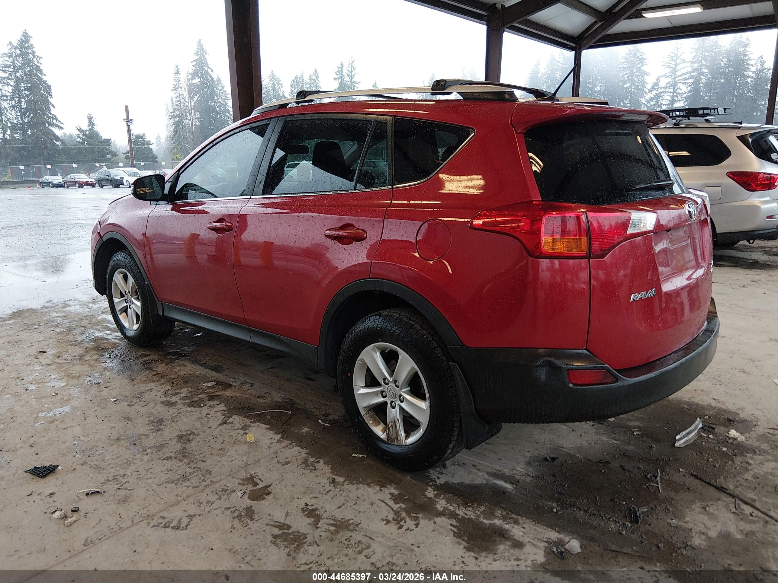 TOYOTA RAV4 image 3