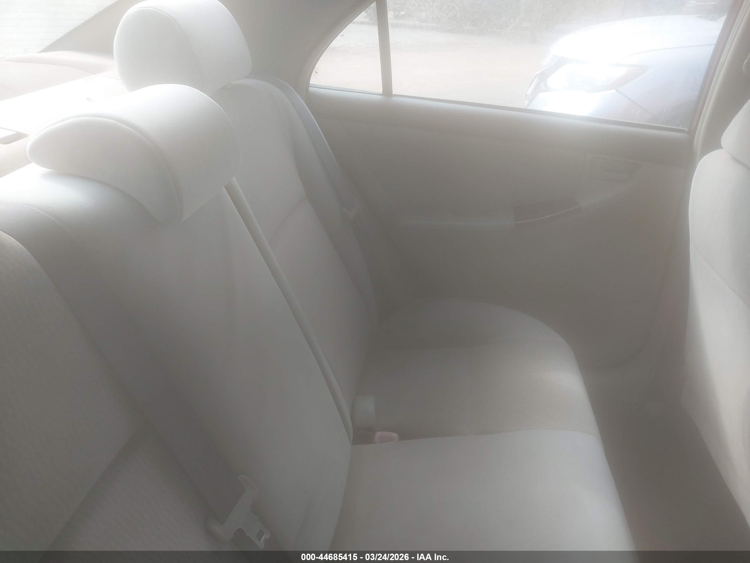 TOYOTA COROLLA image 8