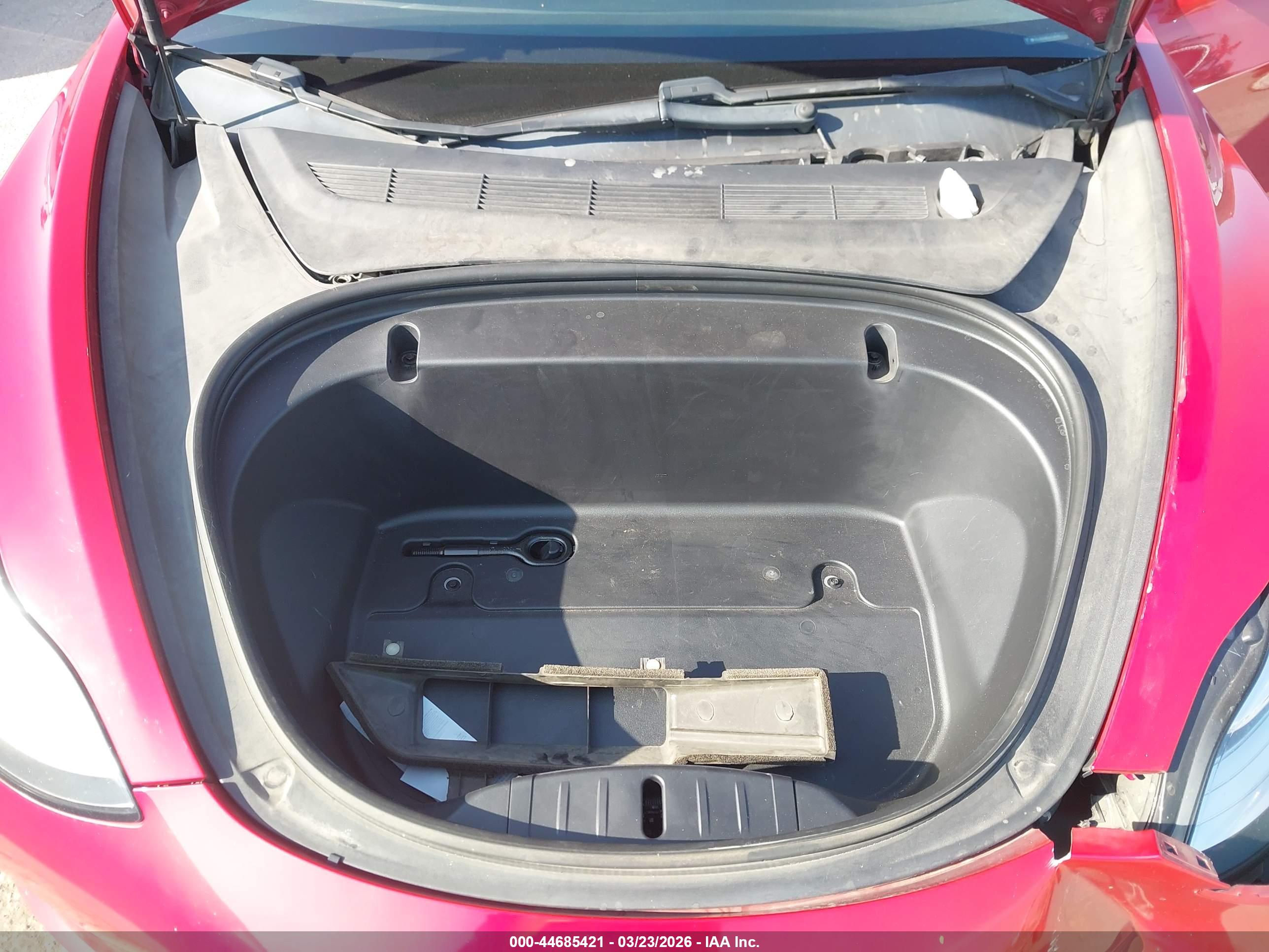 TESLA MODEL image 10