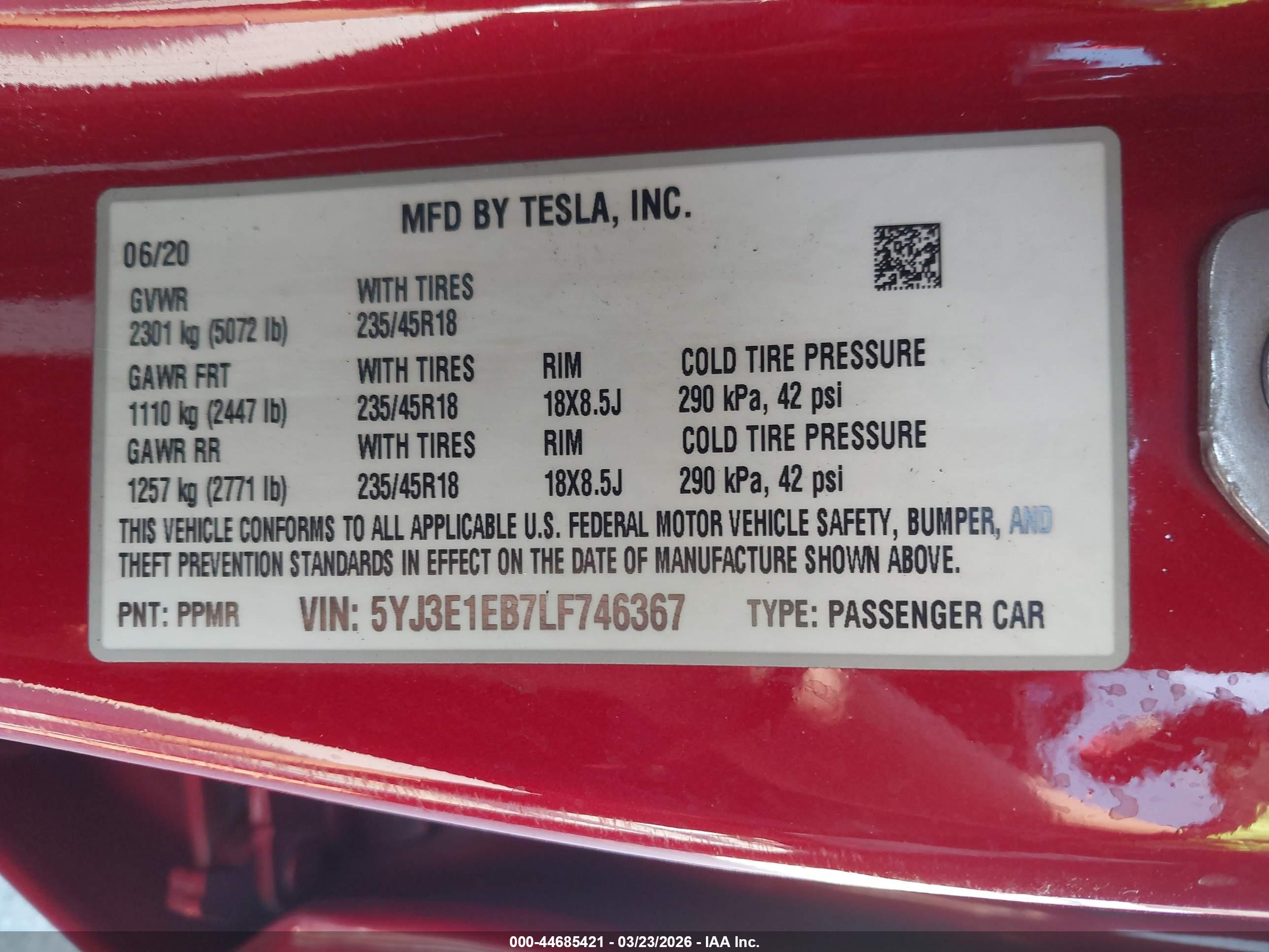TESLA MODEL image 9