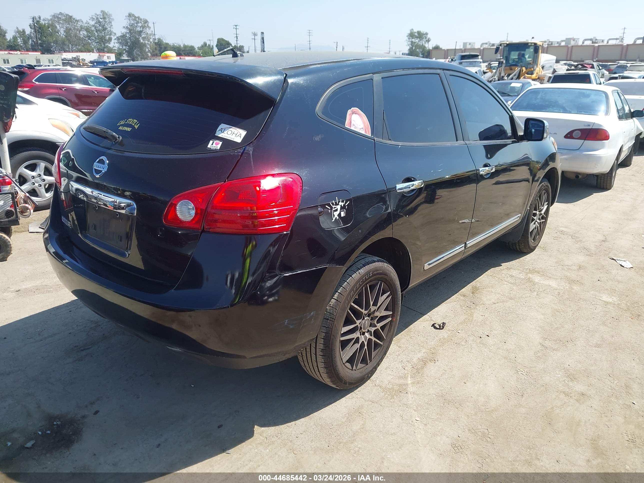 NISSAN ROGUE image 4