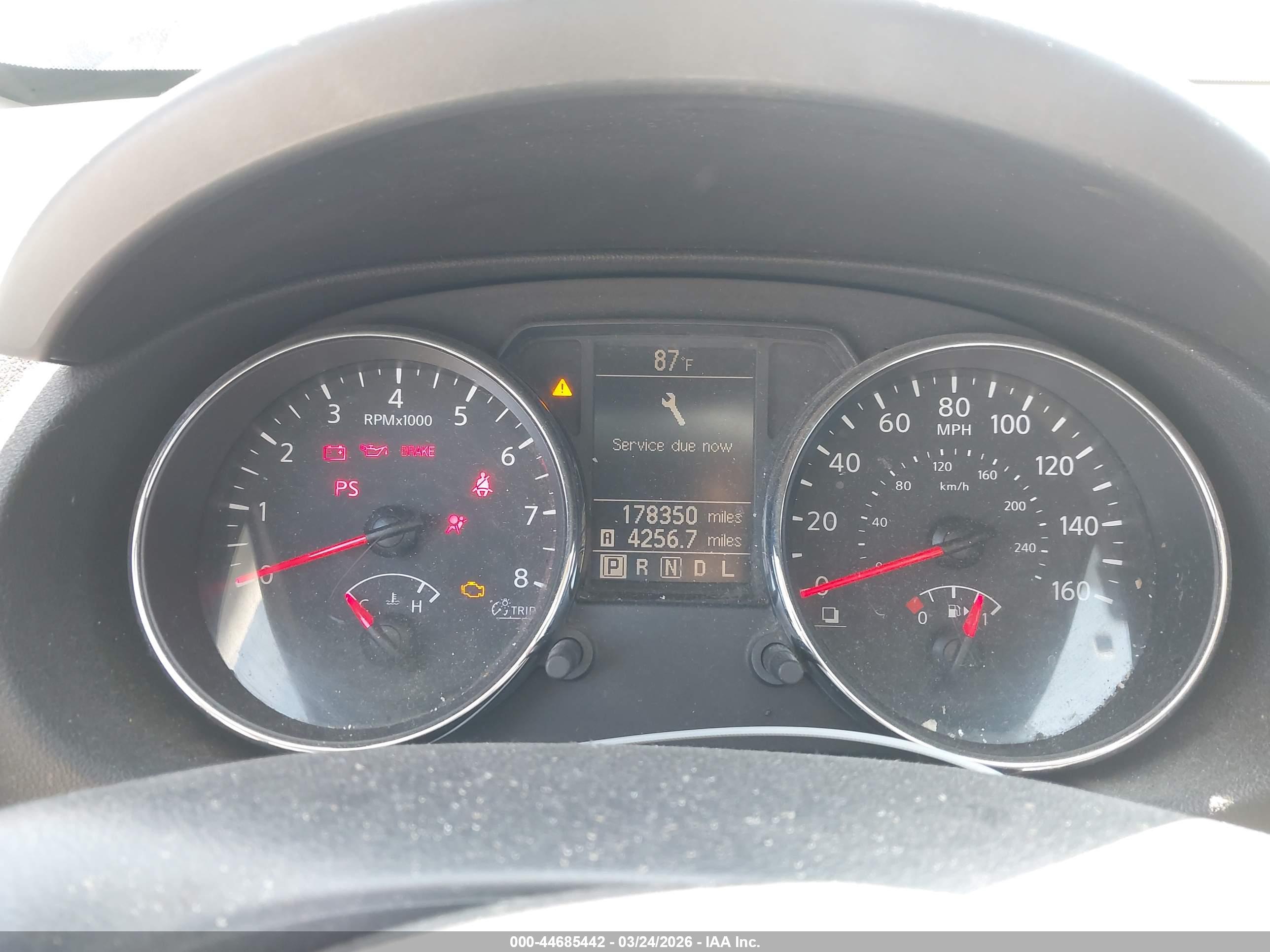 NISSAN ROGUE image 7