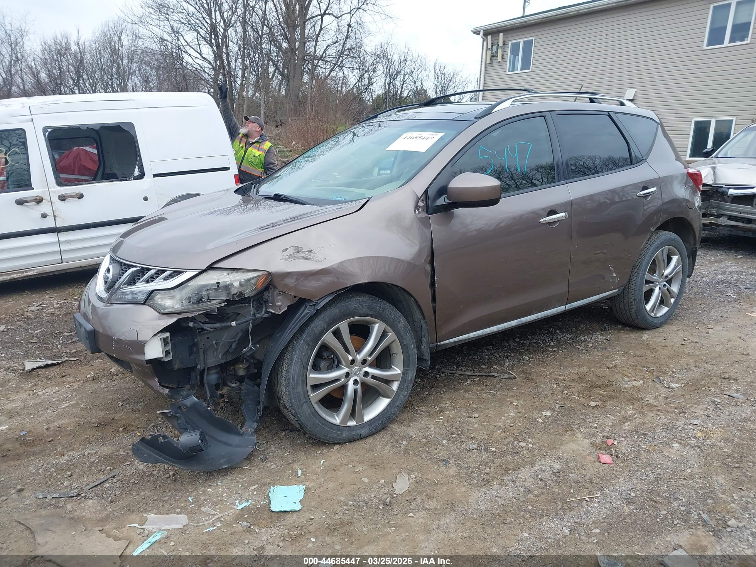 NISSAN MURANO image 2