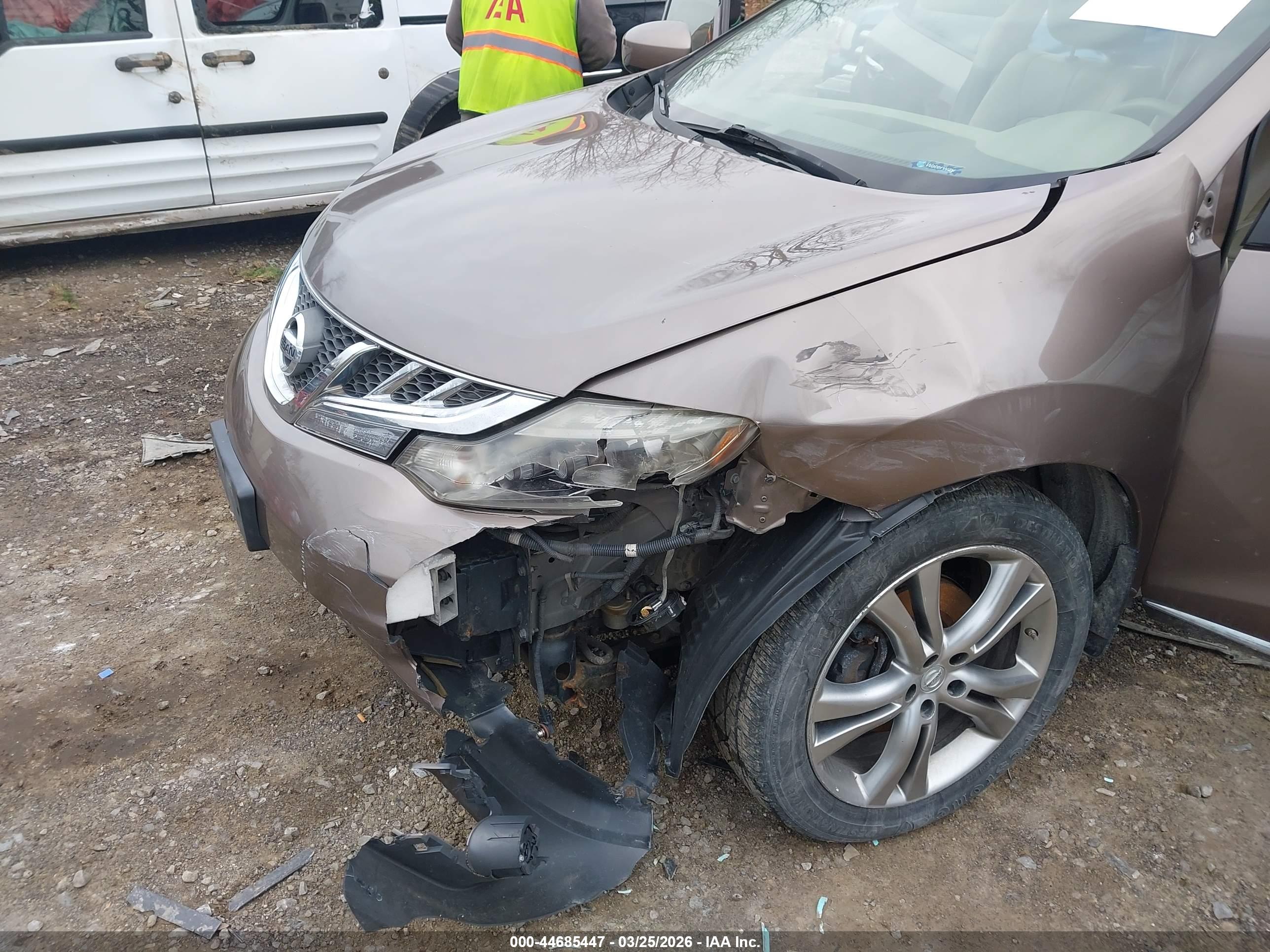 NISSAN MURANO image 6