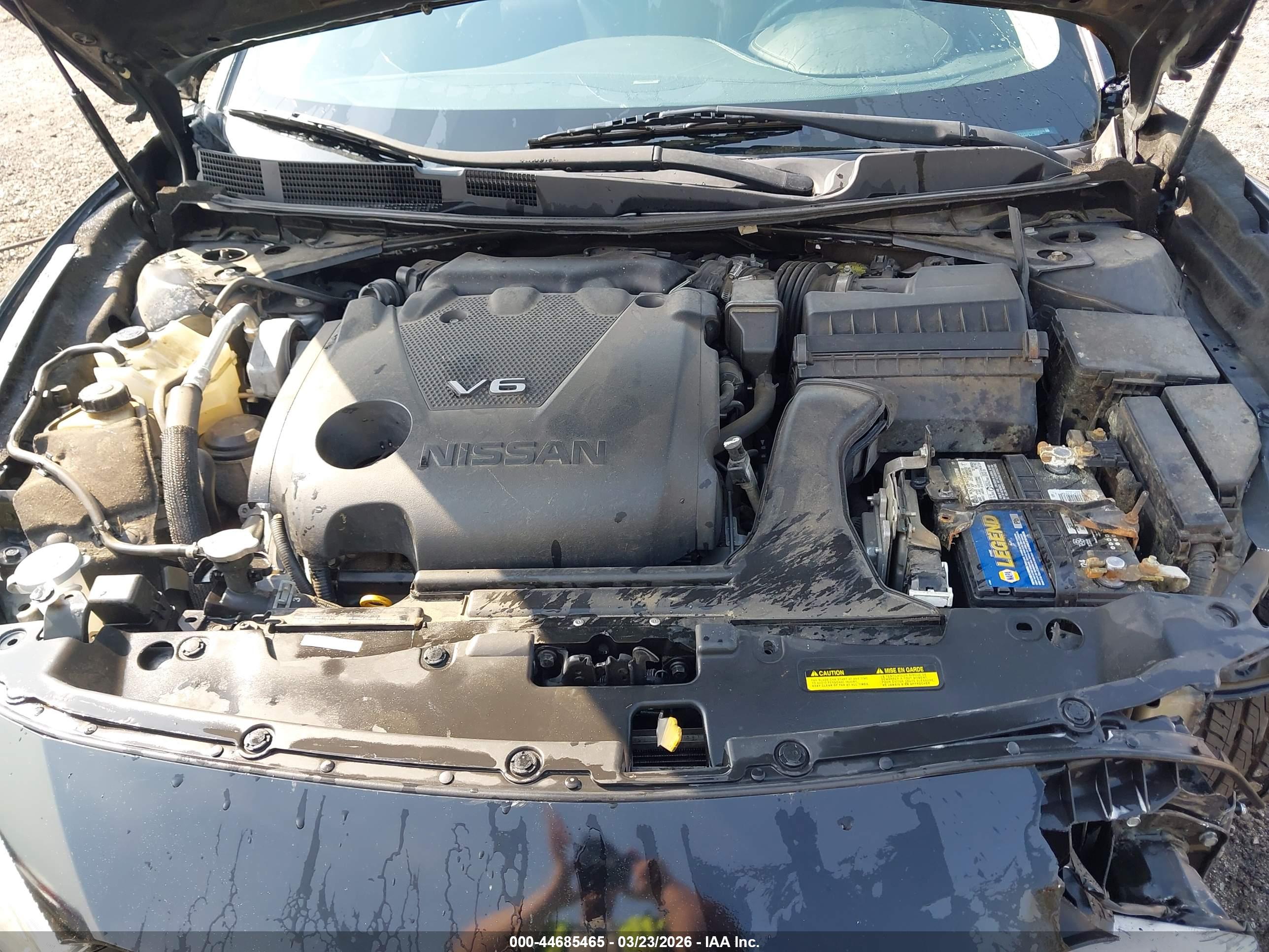 NISSAN MAXIMA image 10
