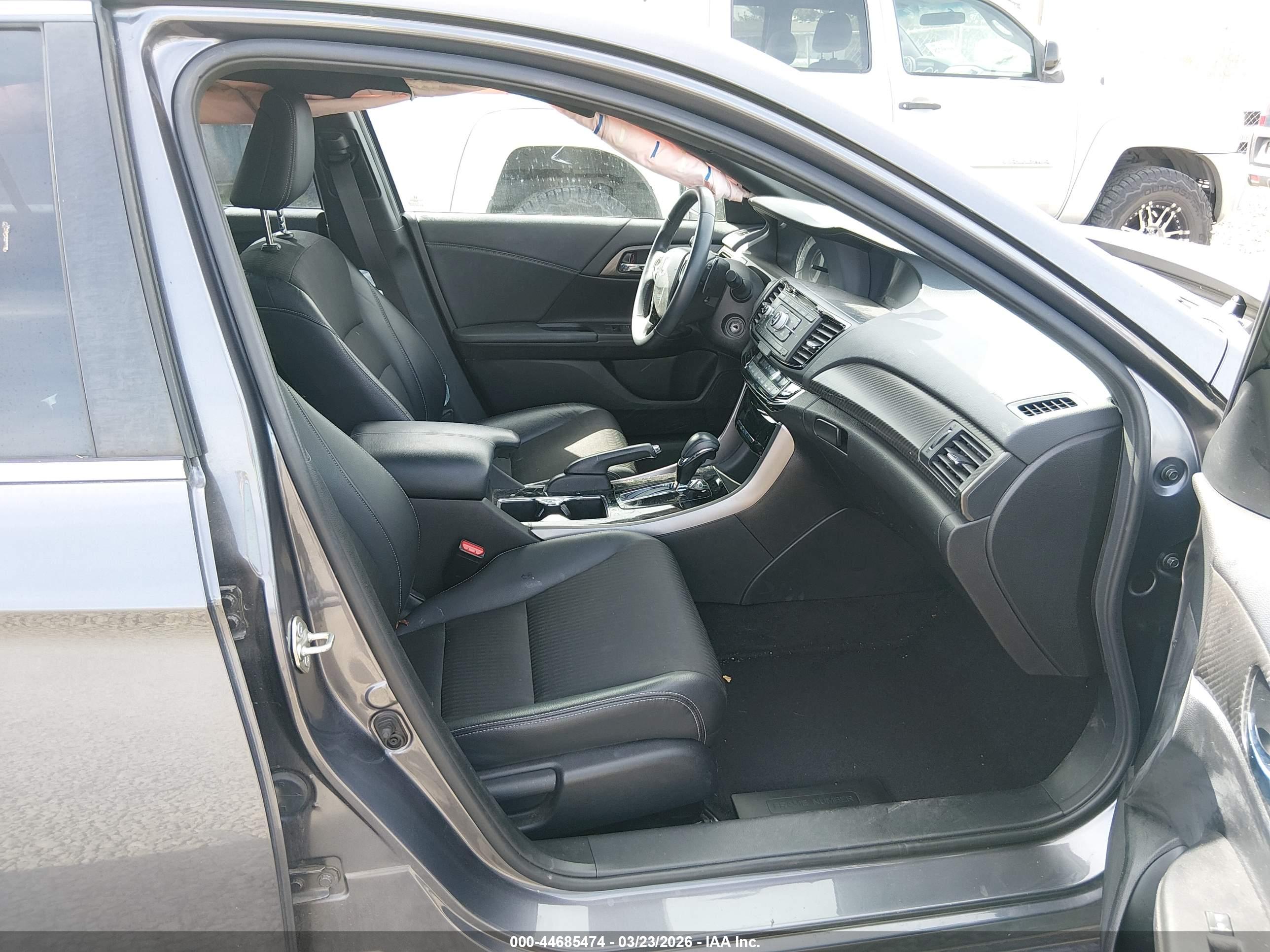 HONDA ACCORD image 5
