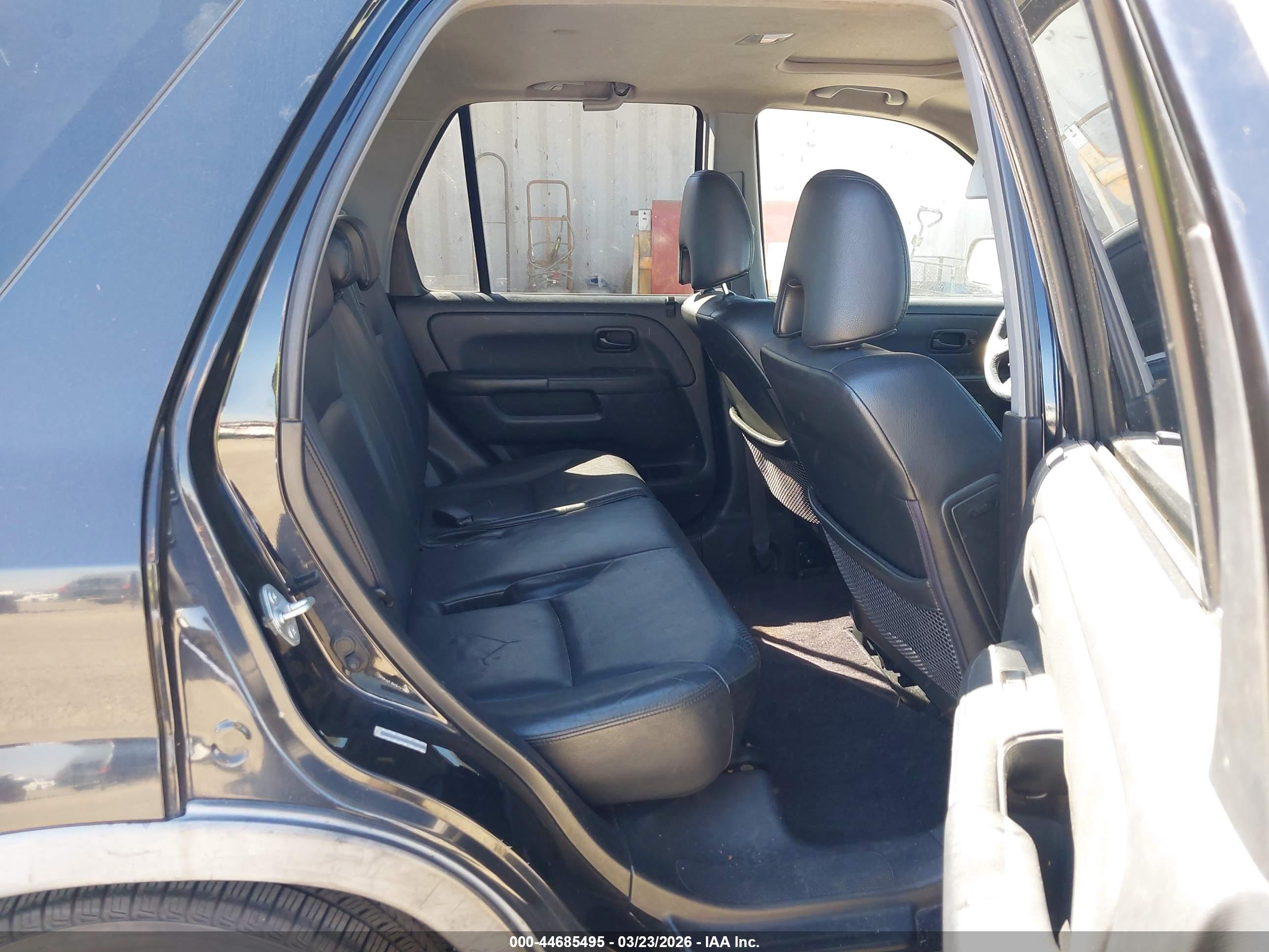 HONDA CR-V image 8