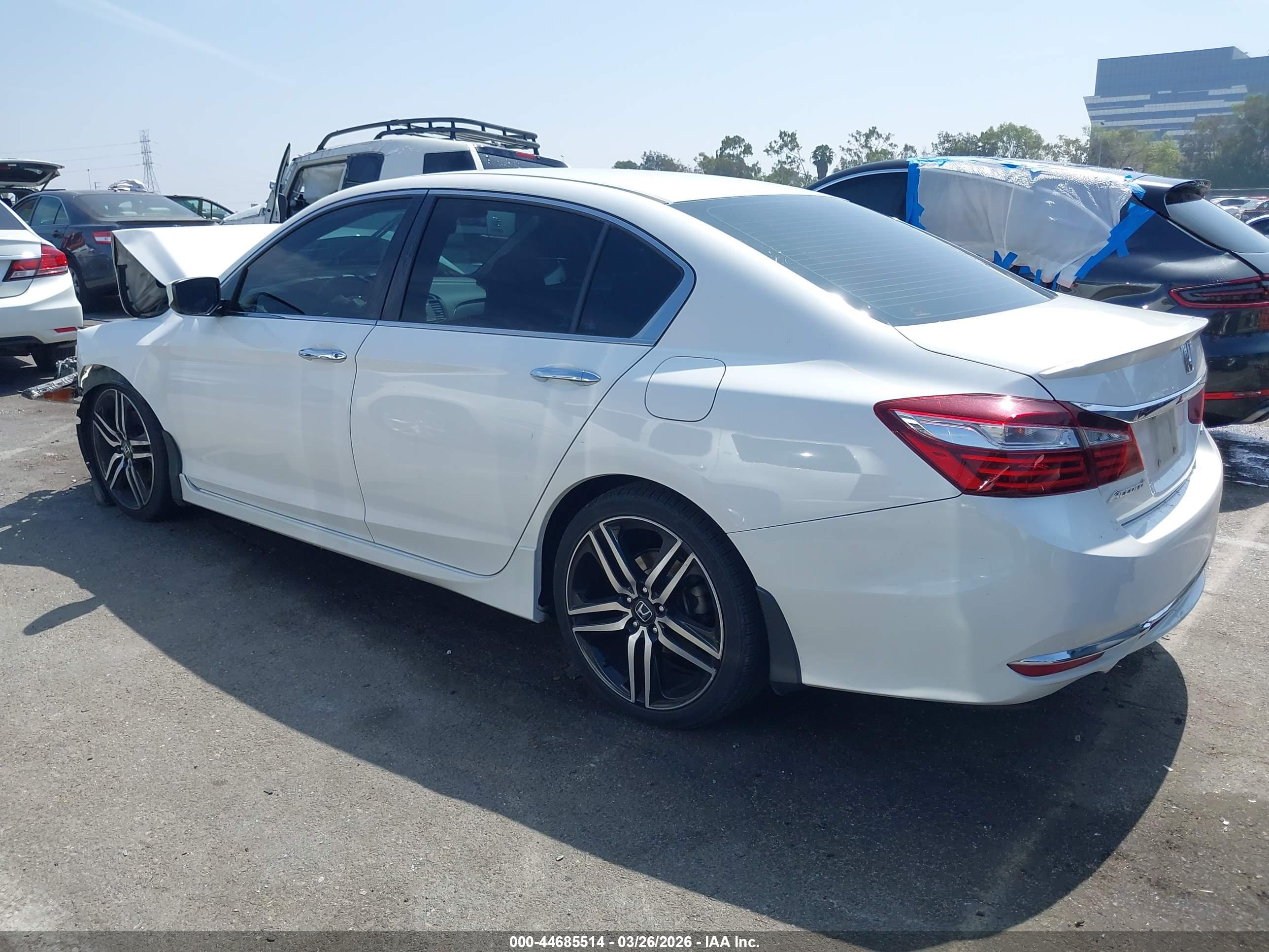 HONDA ACCORD image 3