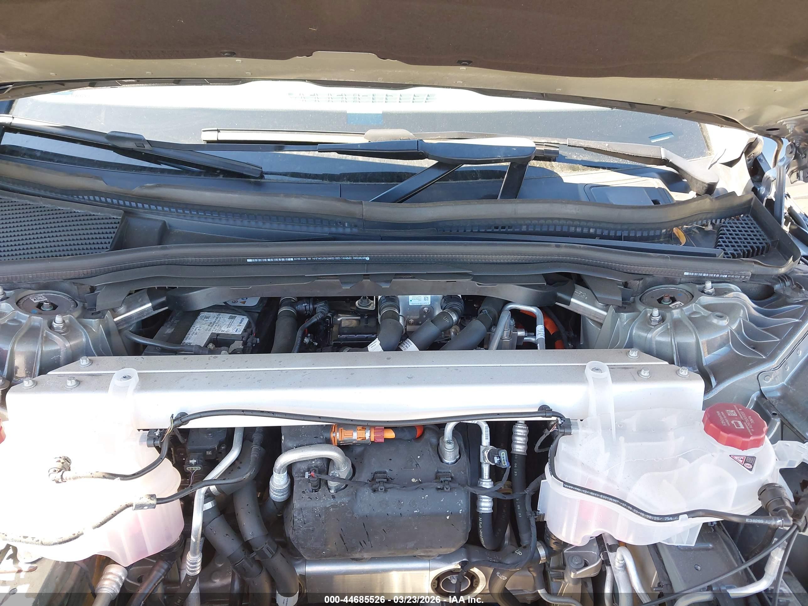 MERCEDES-BENZ EQE image 10