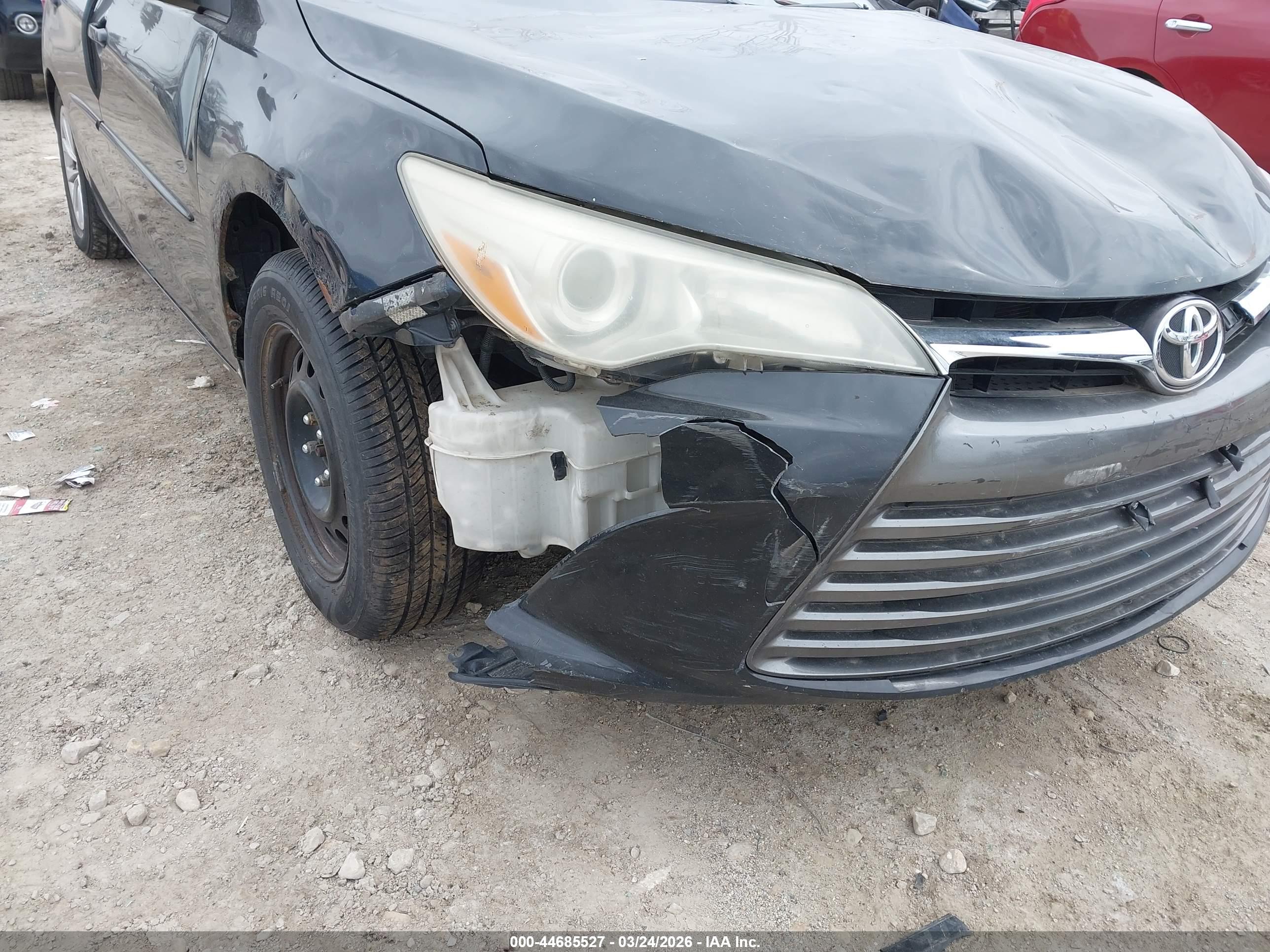 TOYOTA CAMRY image 6