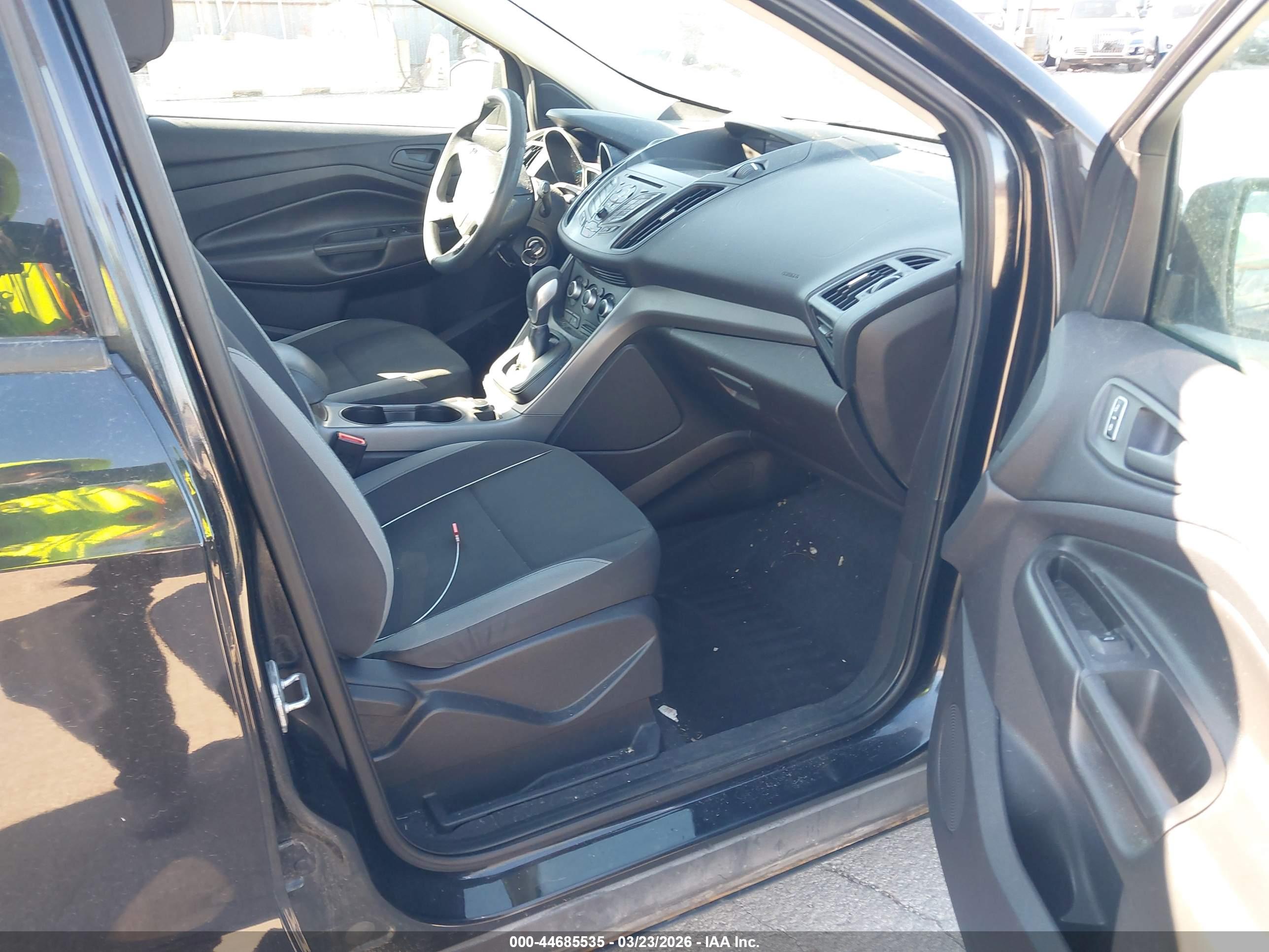FORD ESCAPE image 5