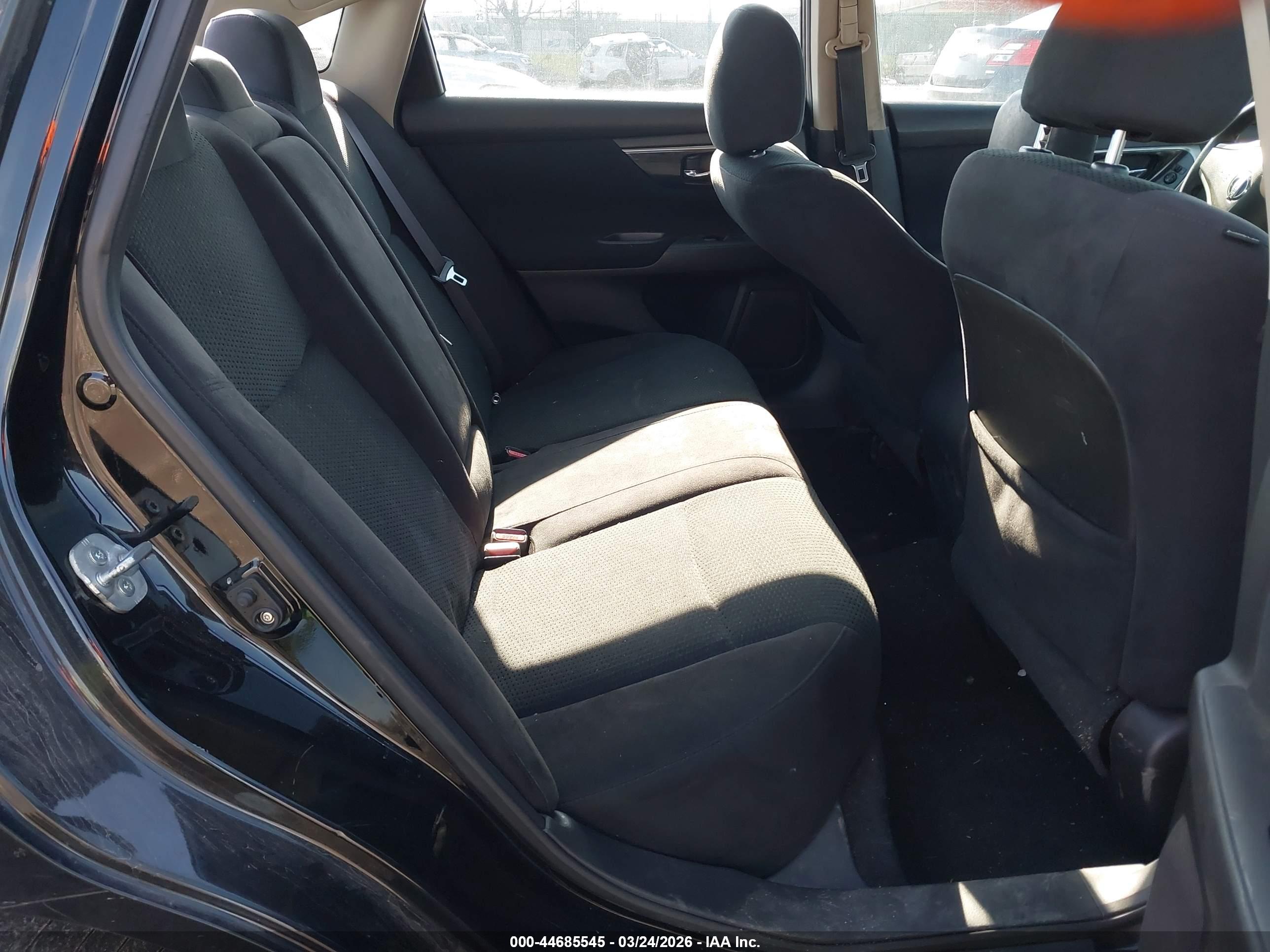 NISSAN ALTIMA image 8