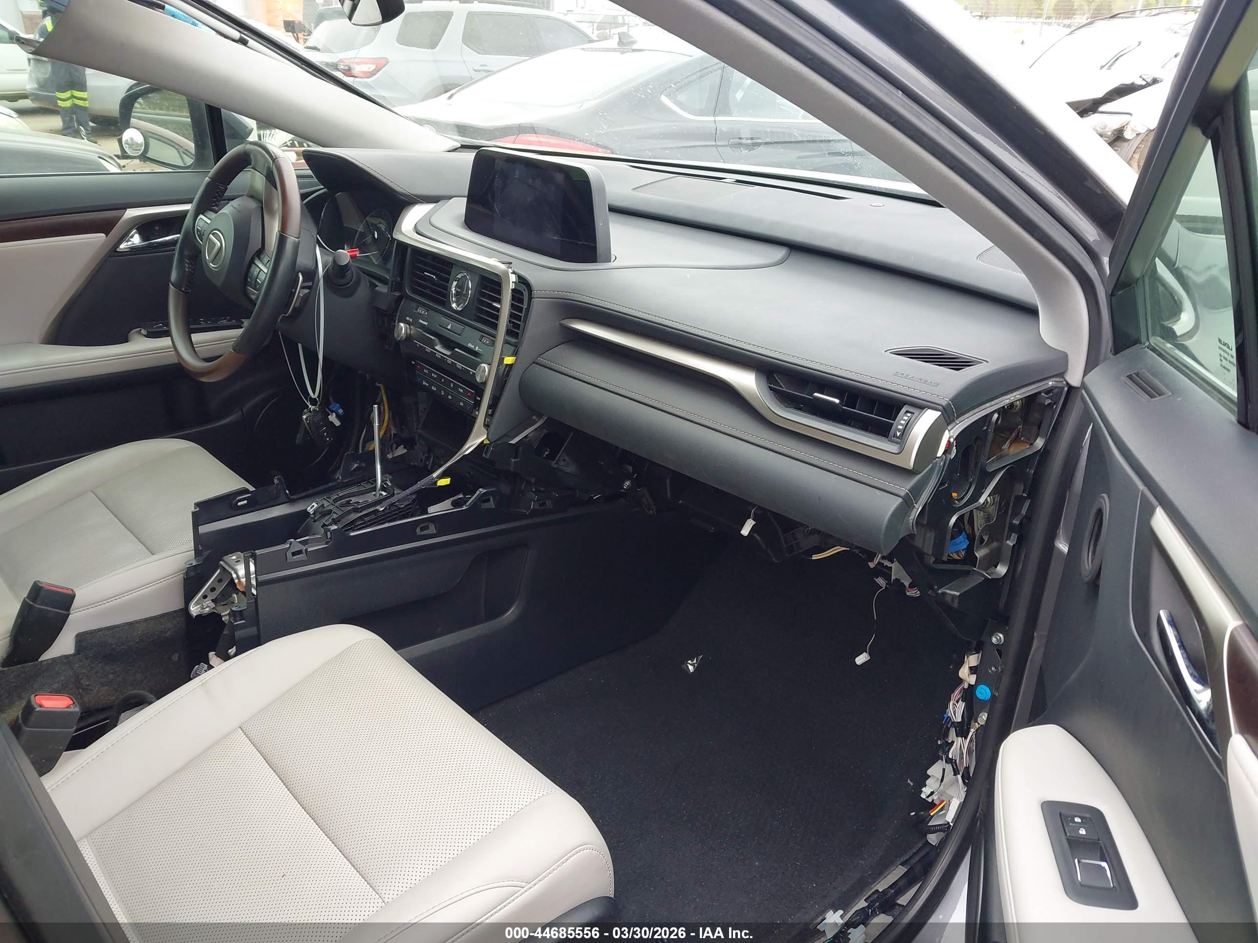 LEXUS RX image 5