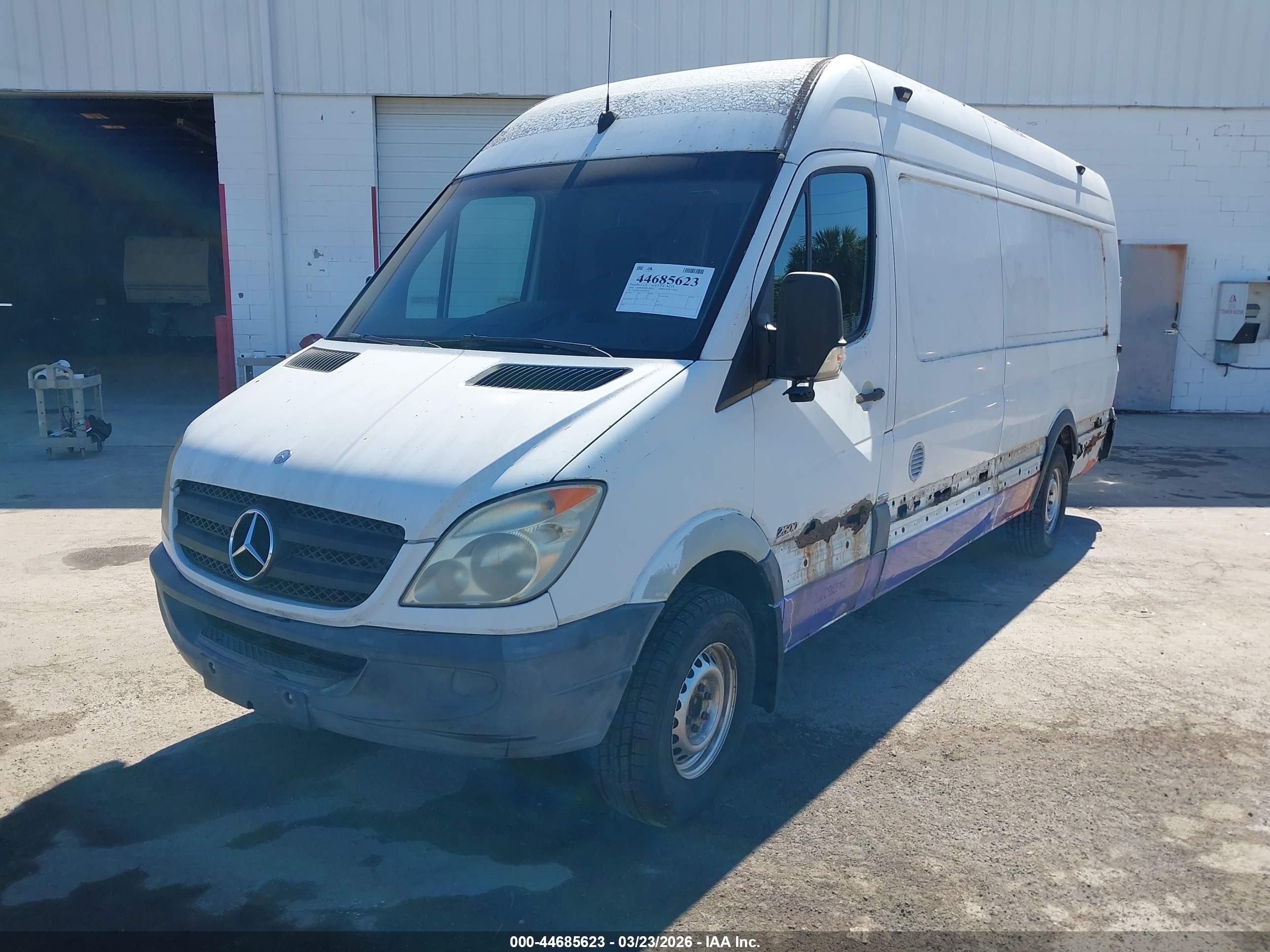 MERCEDES-BENZ SPRINTER image 2