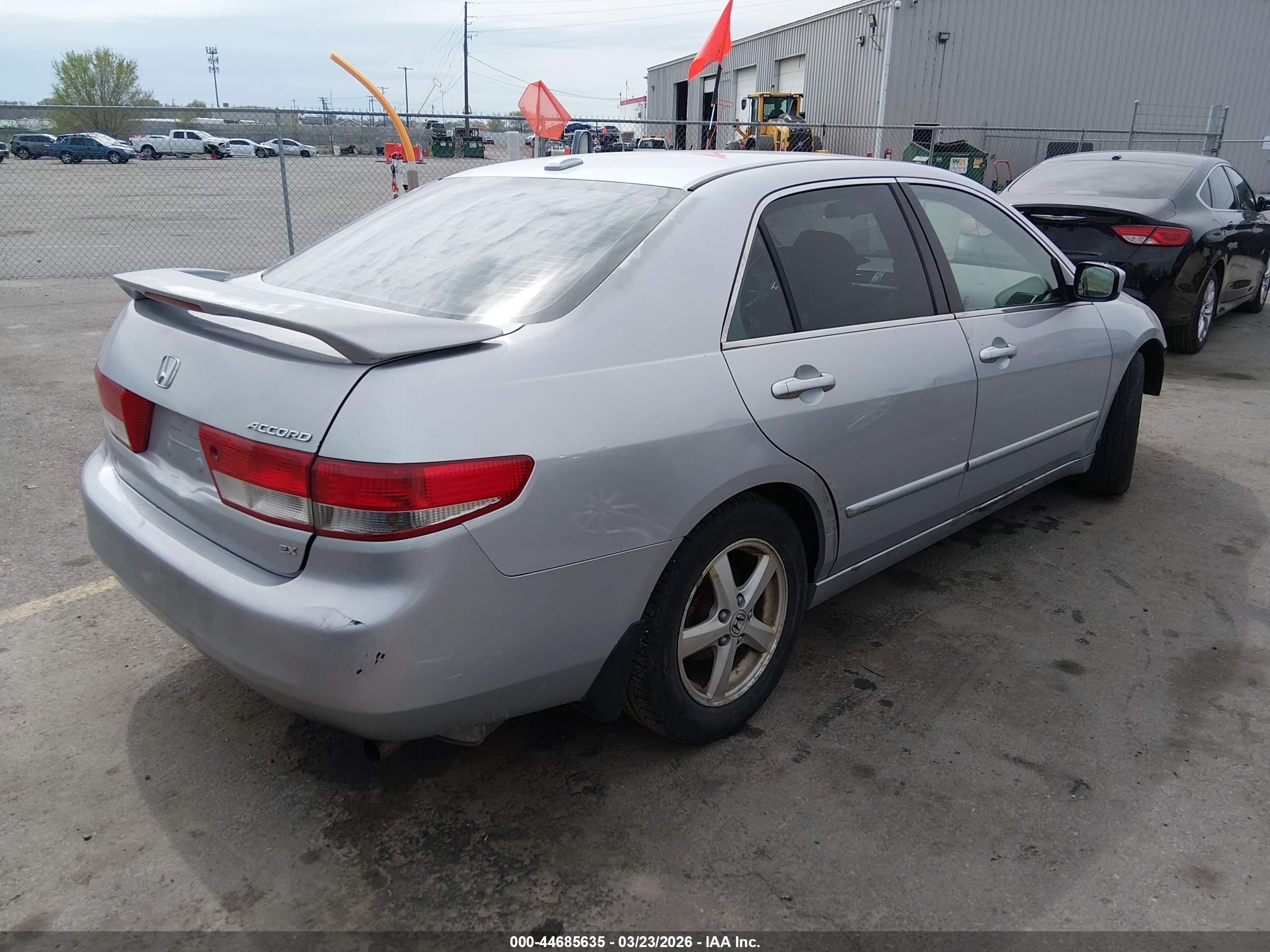 HONDA ACCORD image 4