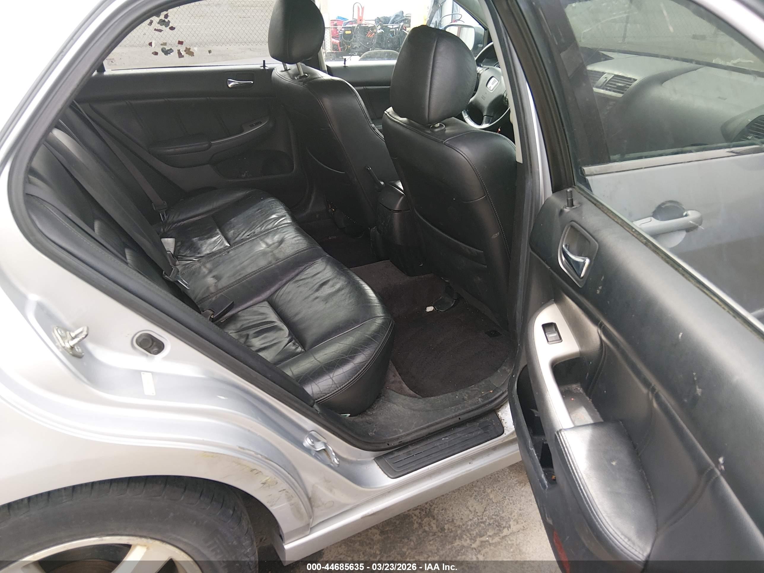 HONDA ACCORD image 8