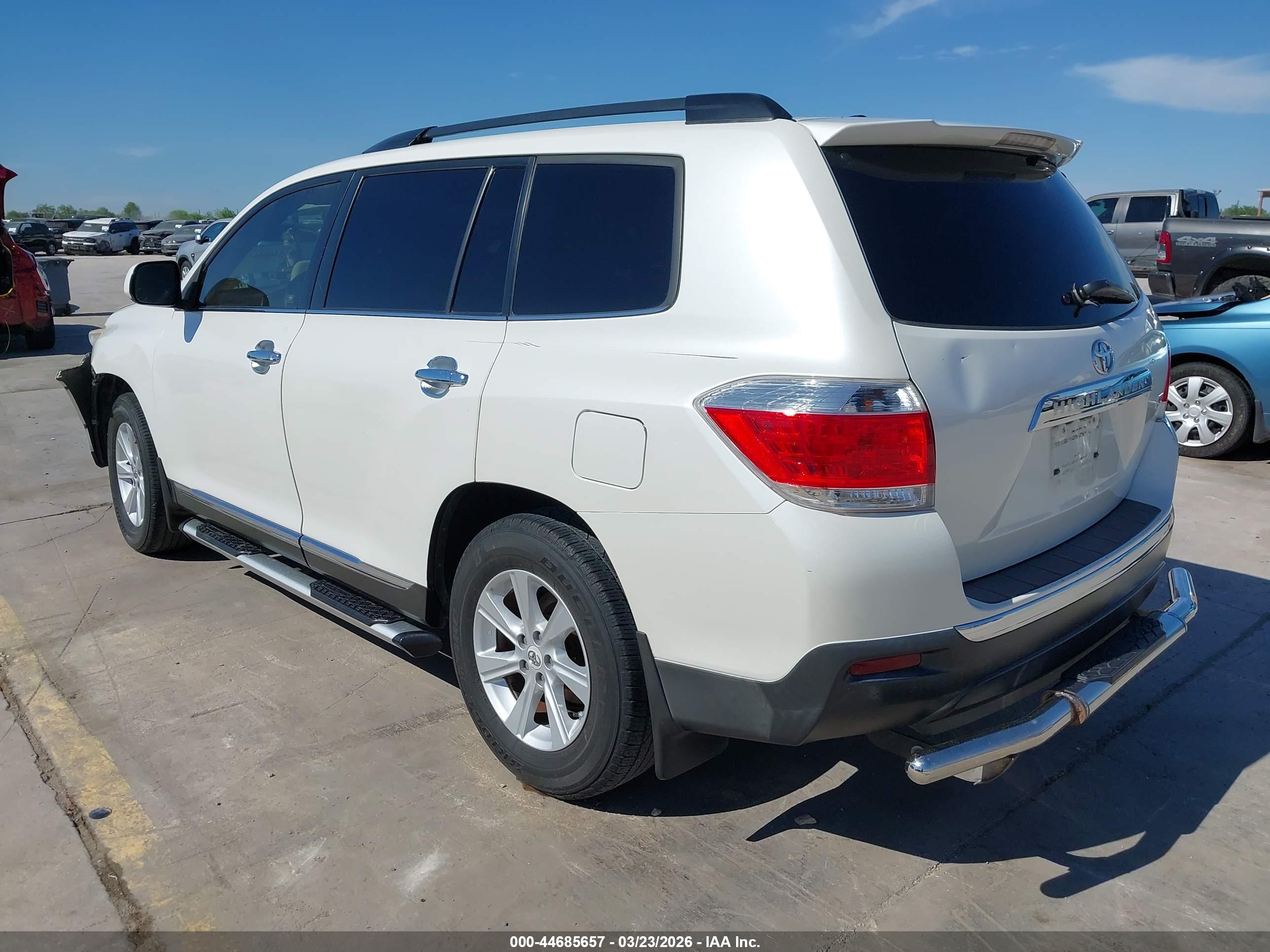 TOYOTA HIGHLANDER image 3