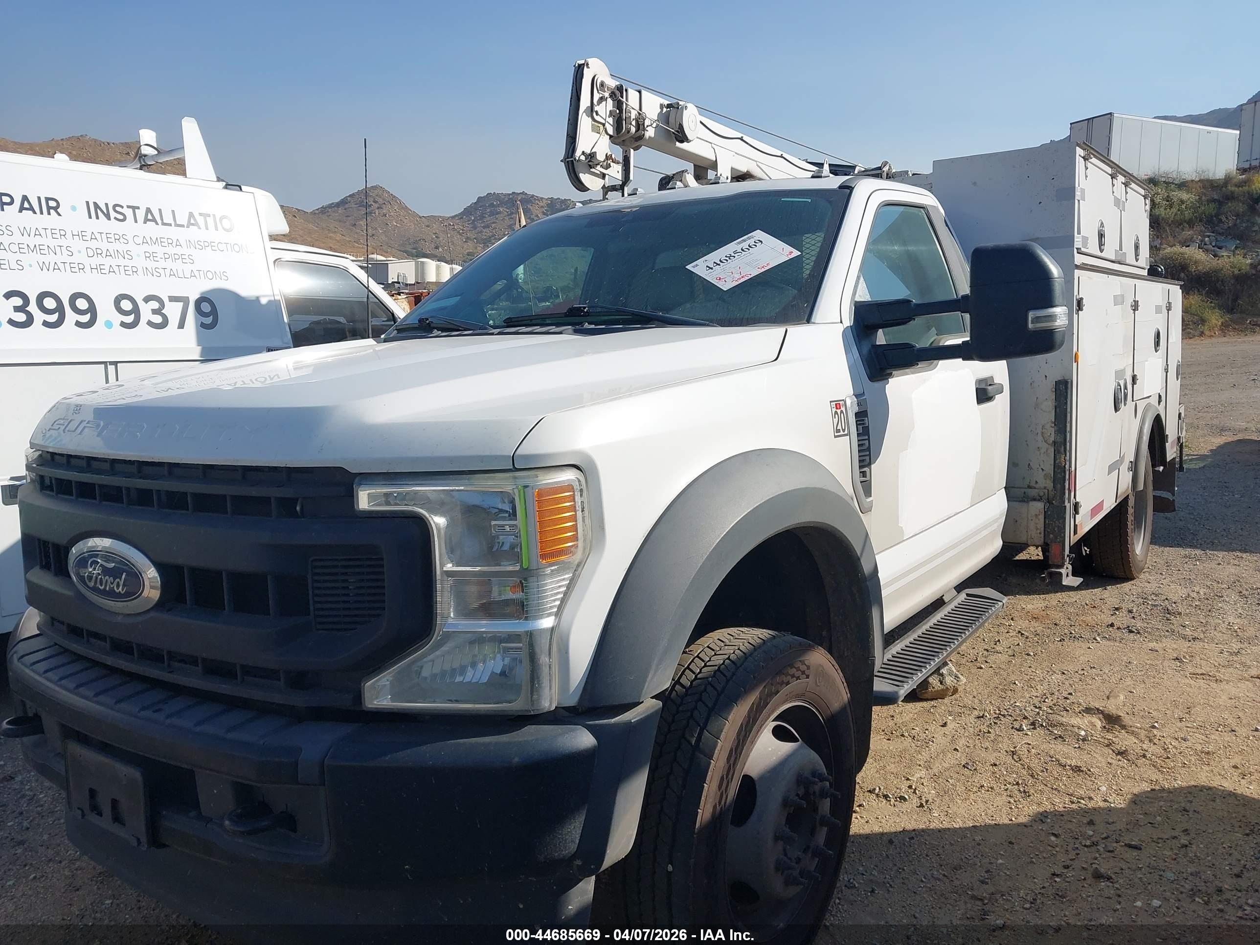FORD F-550 image 2