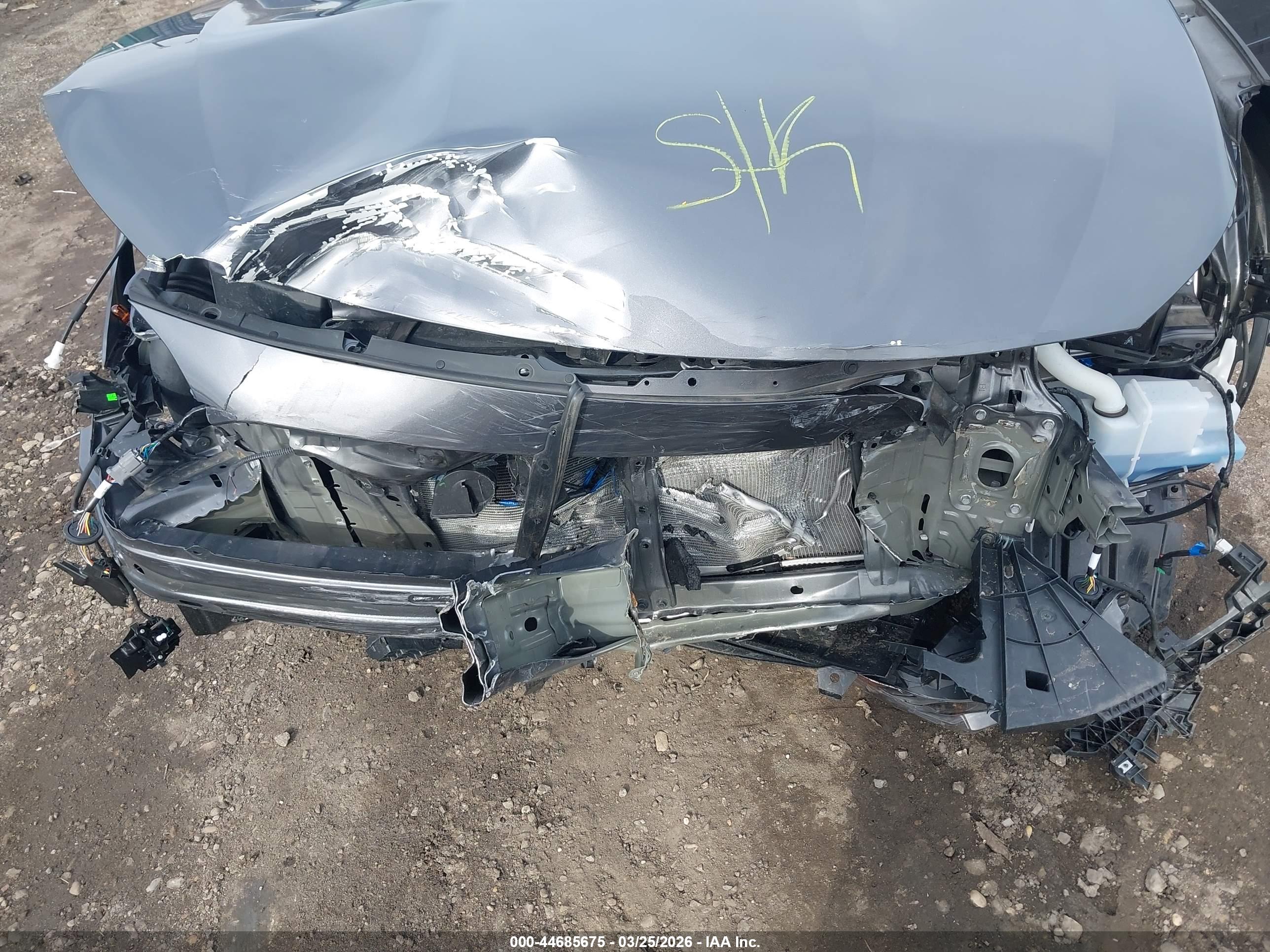 SUBARU LEGACY image 10