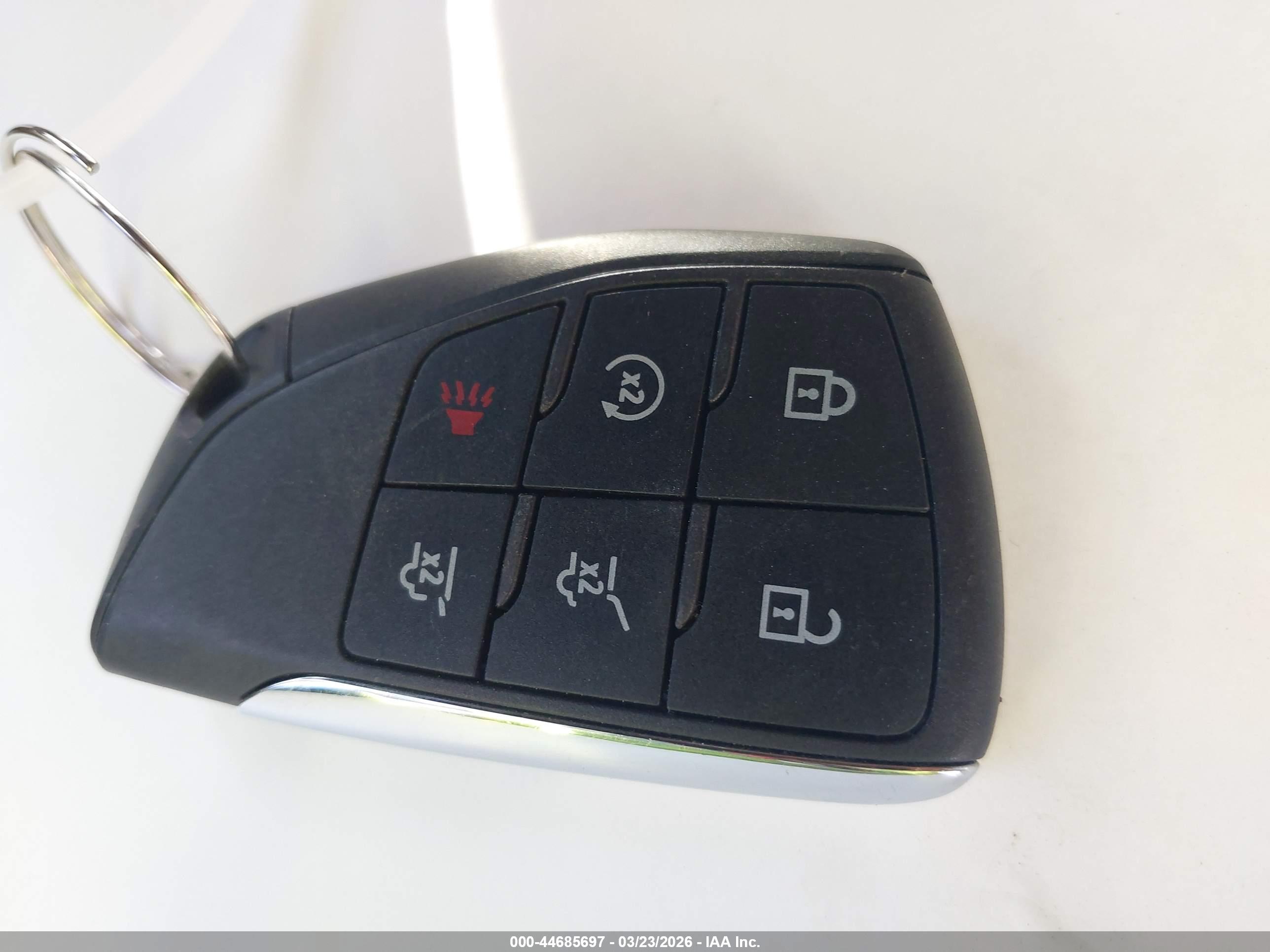 GMC YUKON image 11