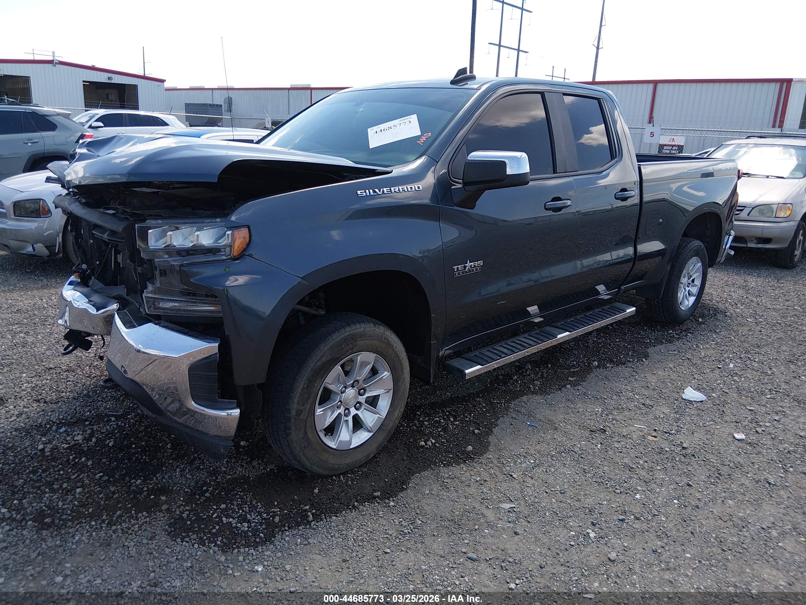 CHEVROLET SILVERADO image 2